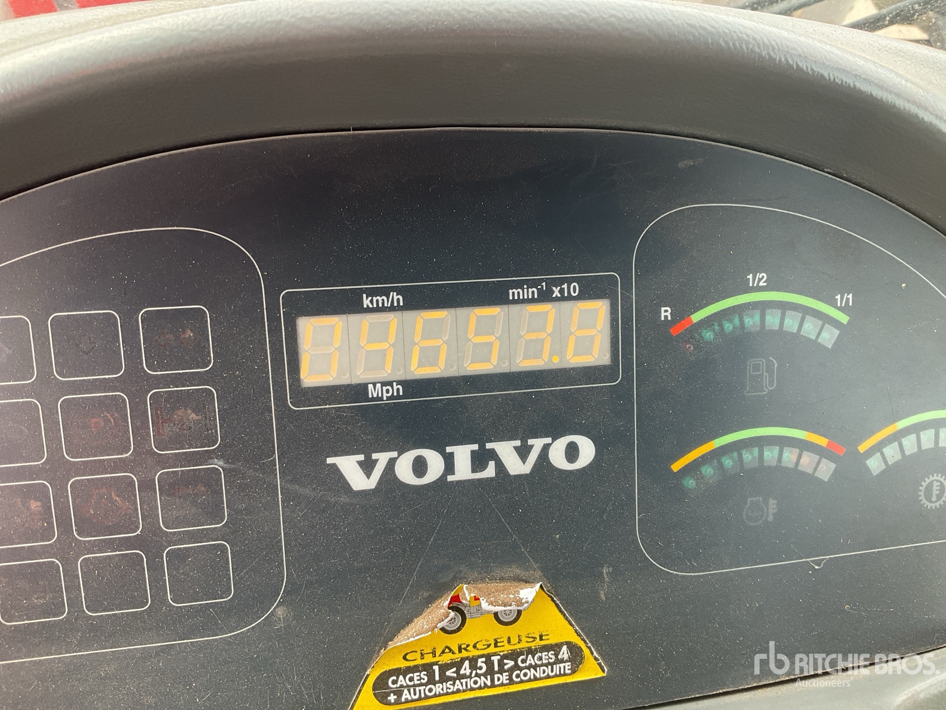 2010 Volvo L30