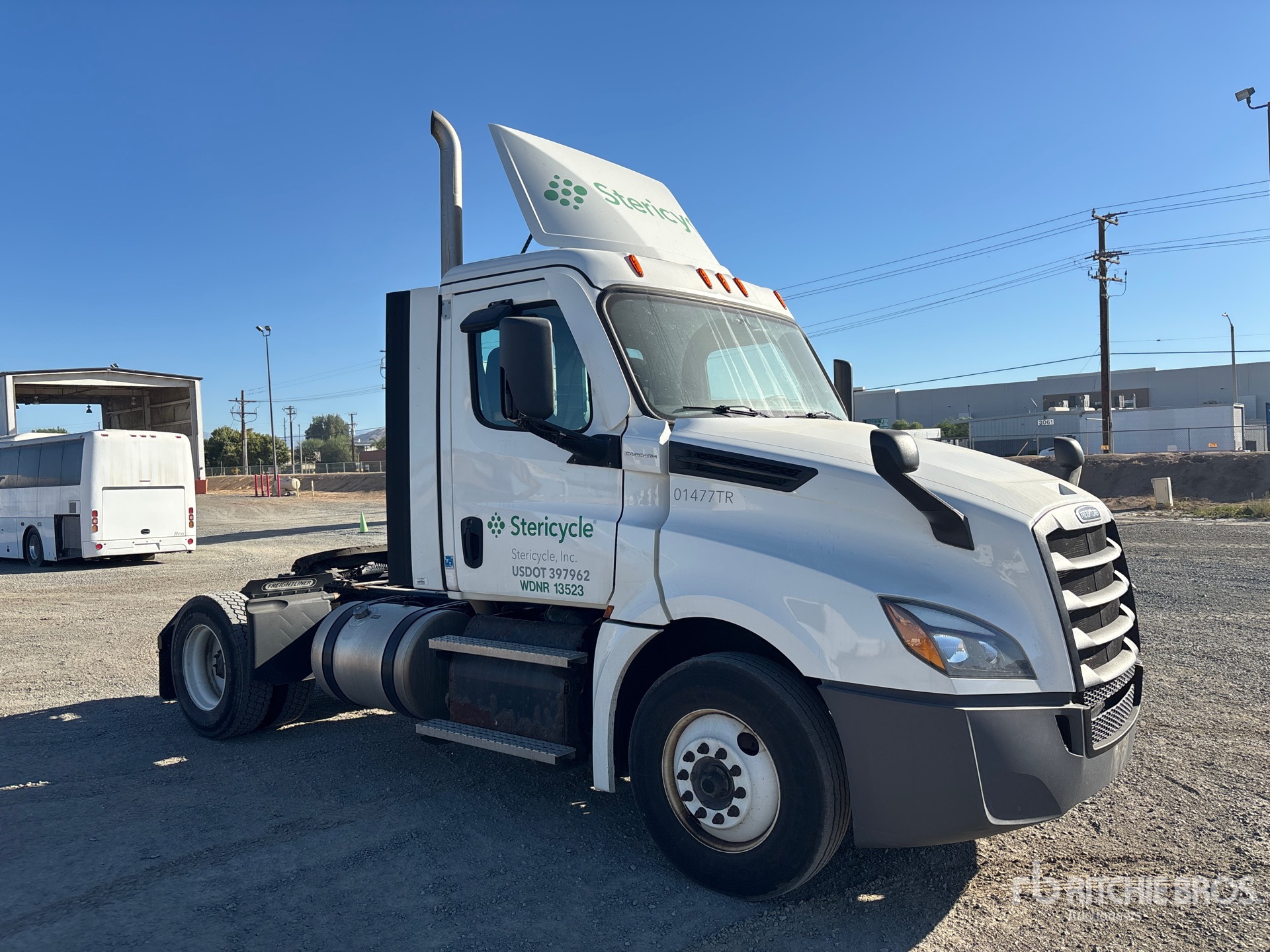 2021 Freightliner CASCADIA 126