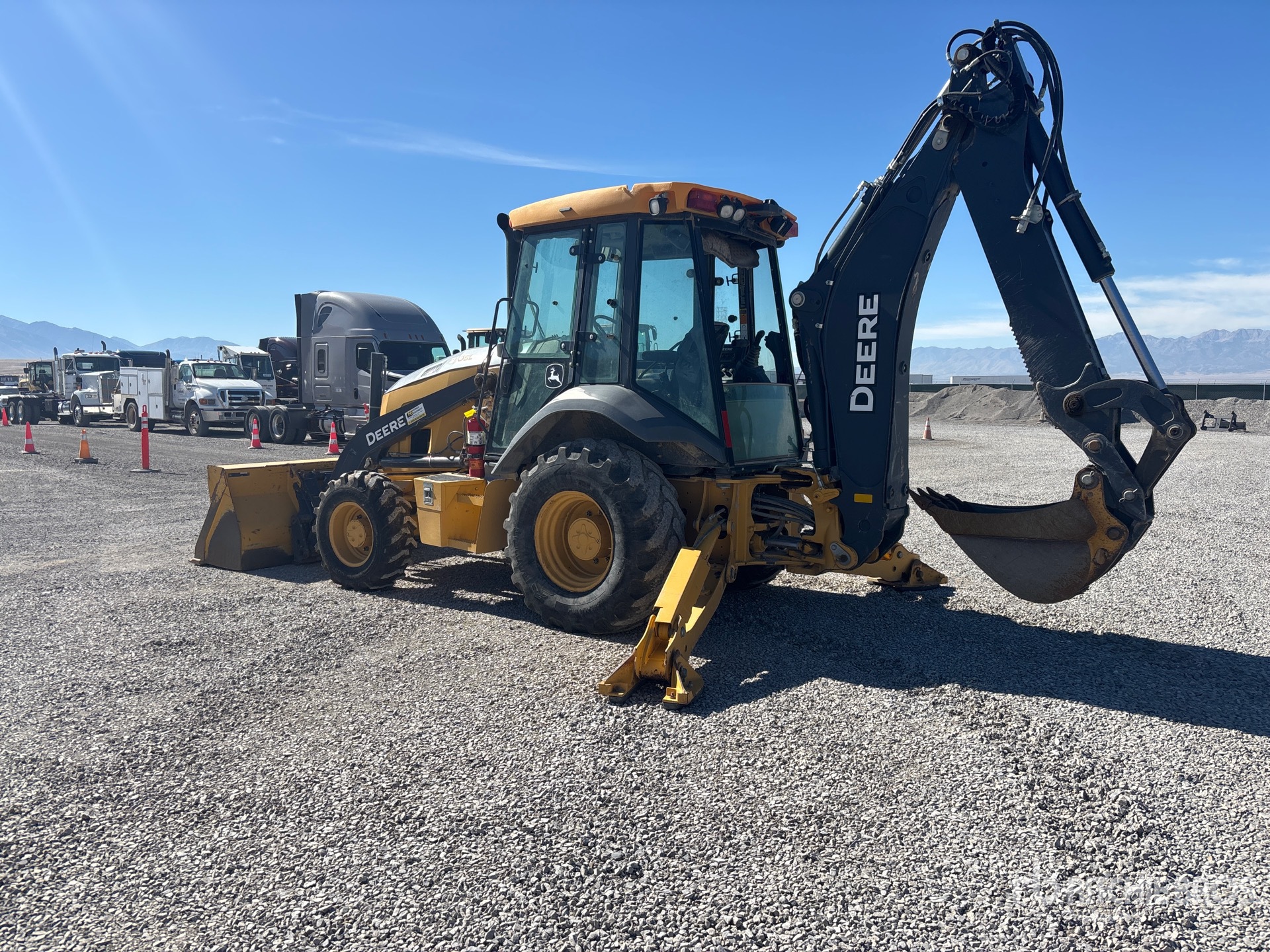 2022 John Deere 310SL