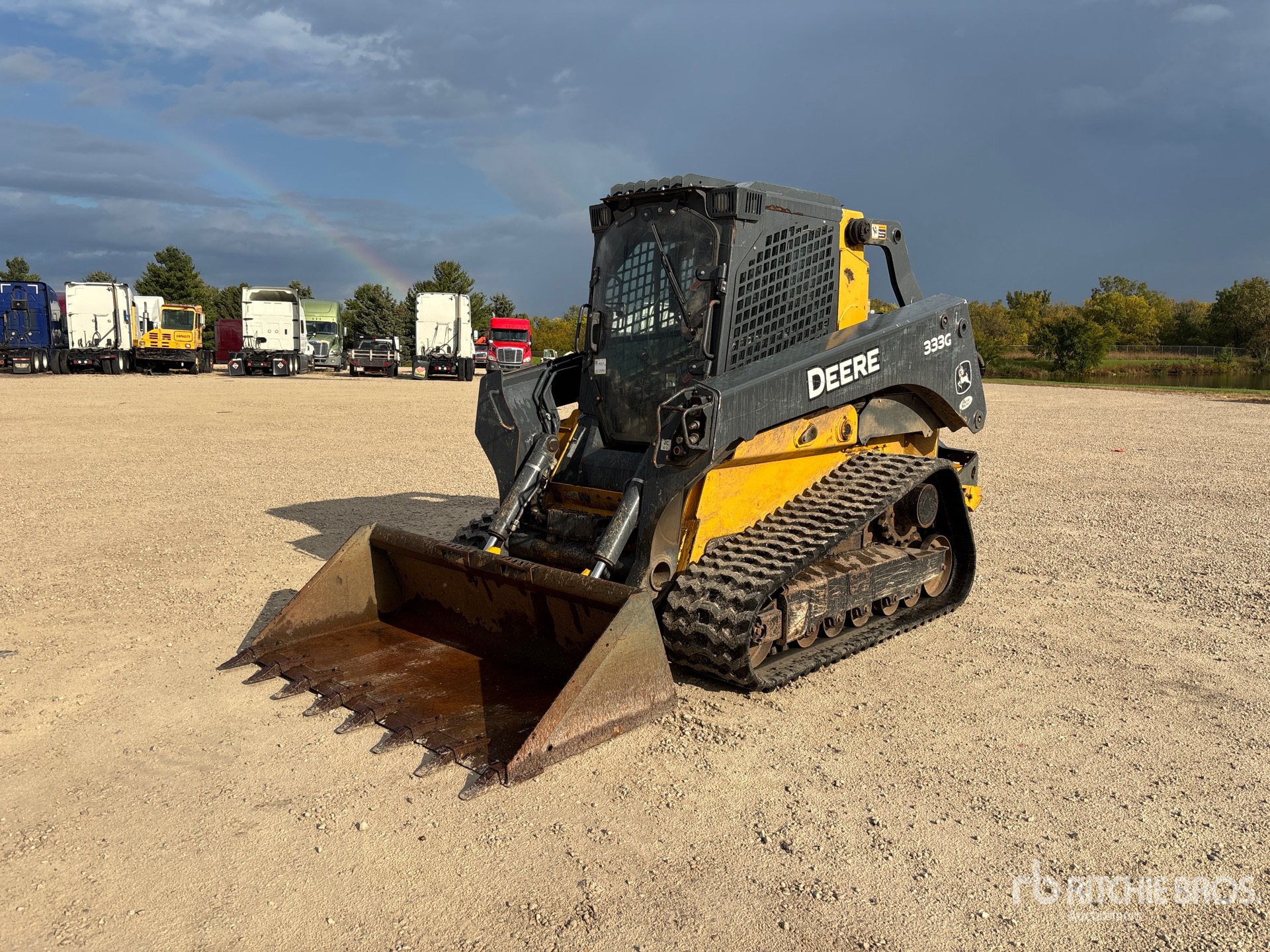 Photo of 2016 John Deere 333
