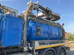 Chassis with Vacuum Intake Hose