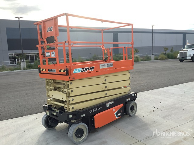 2021 JLG ES3246 Scissor Lift
