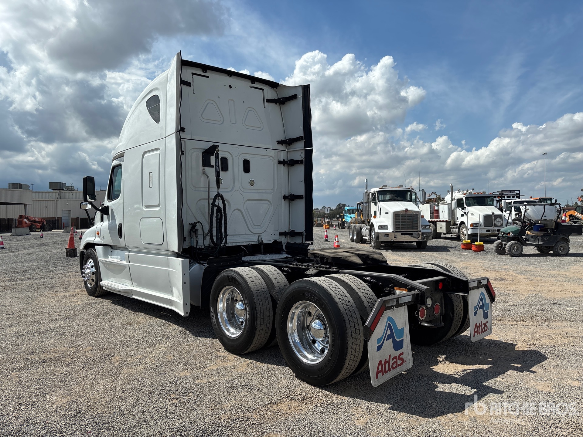 2016 Freightliner CASCADIA 125