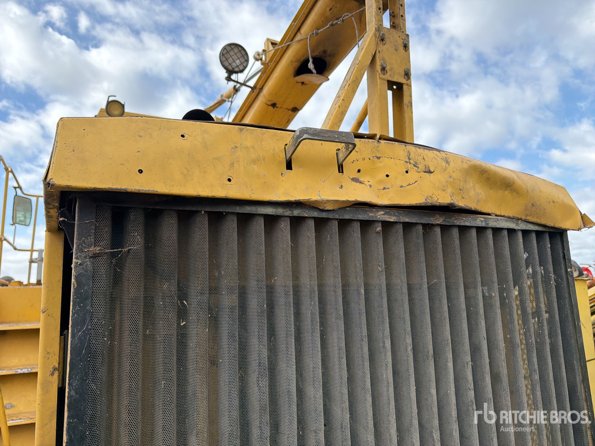 New Holland 2205