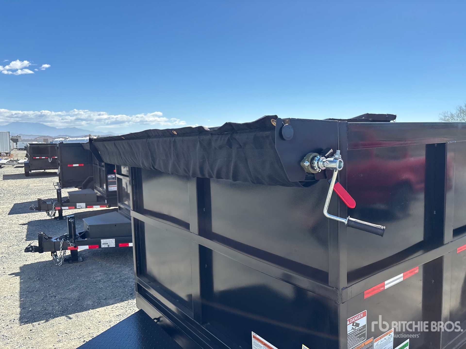 2027 DENTON 14 FT T/A