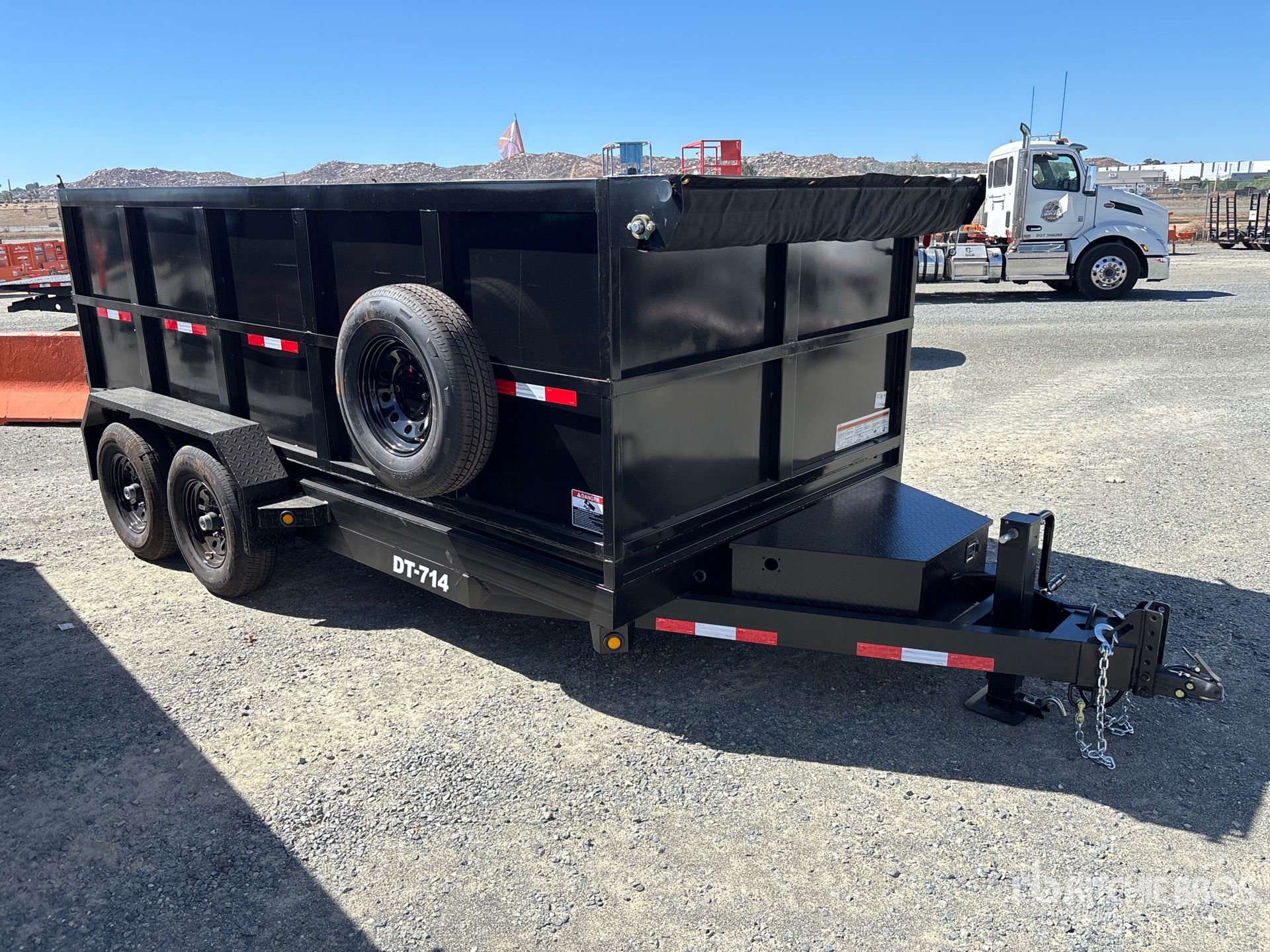 2027 DENTON 14 FT T/A