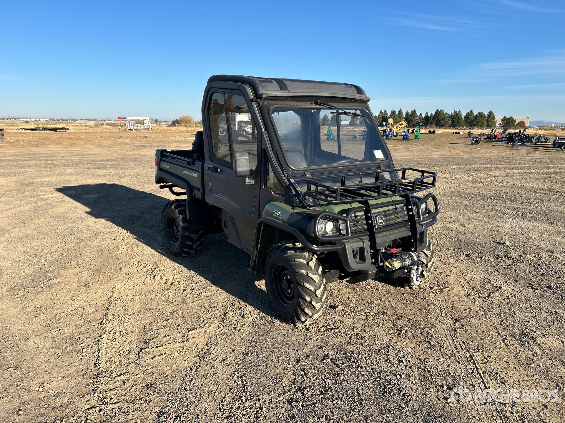 2015 John Deere GATOR 825I