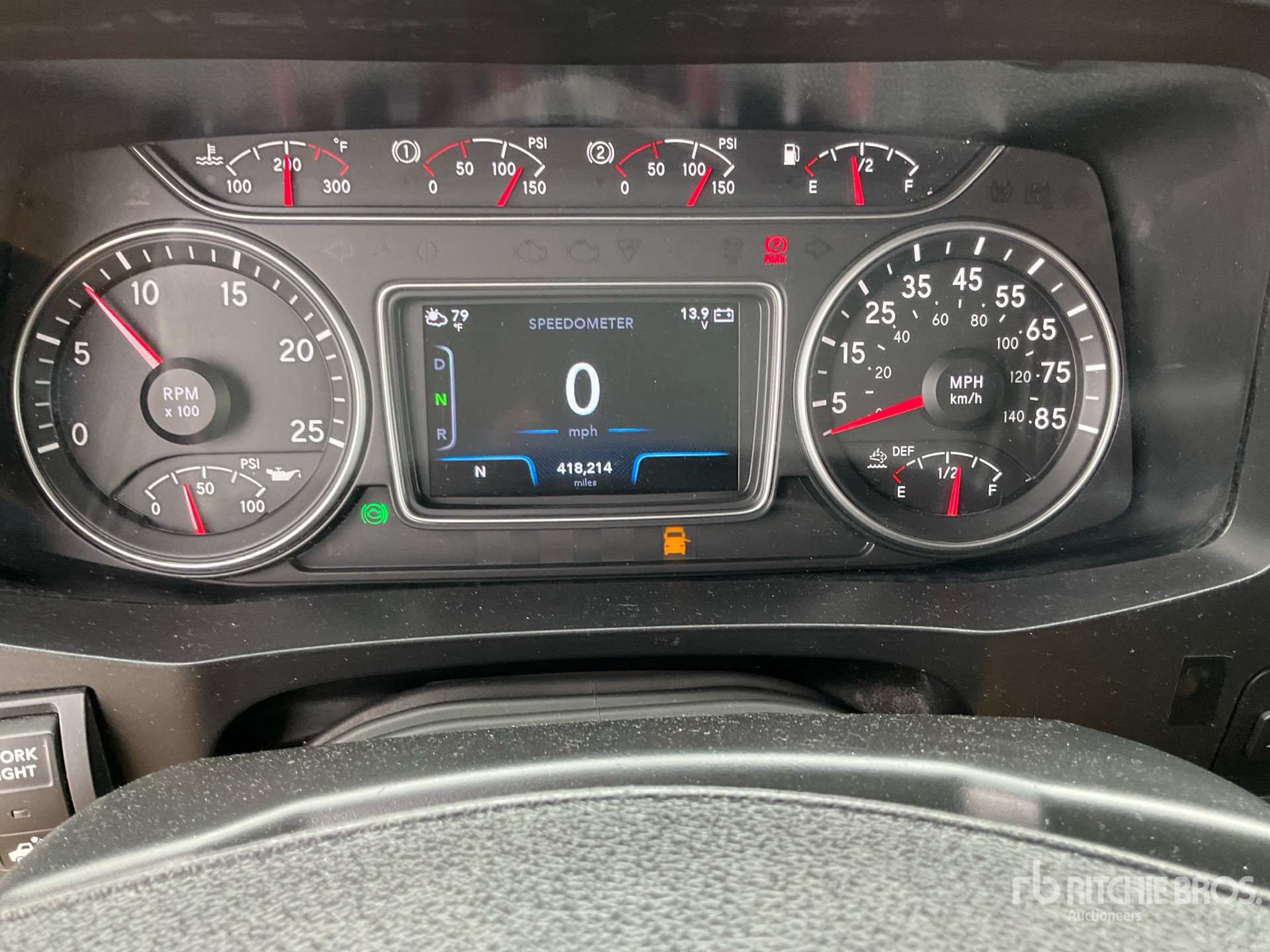 2022 International LT625