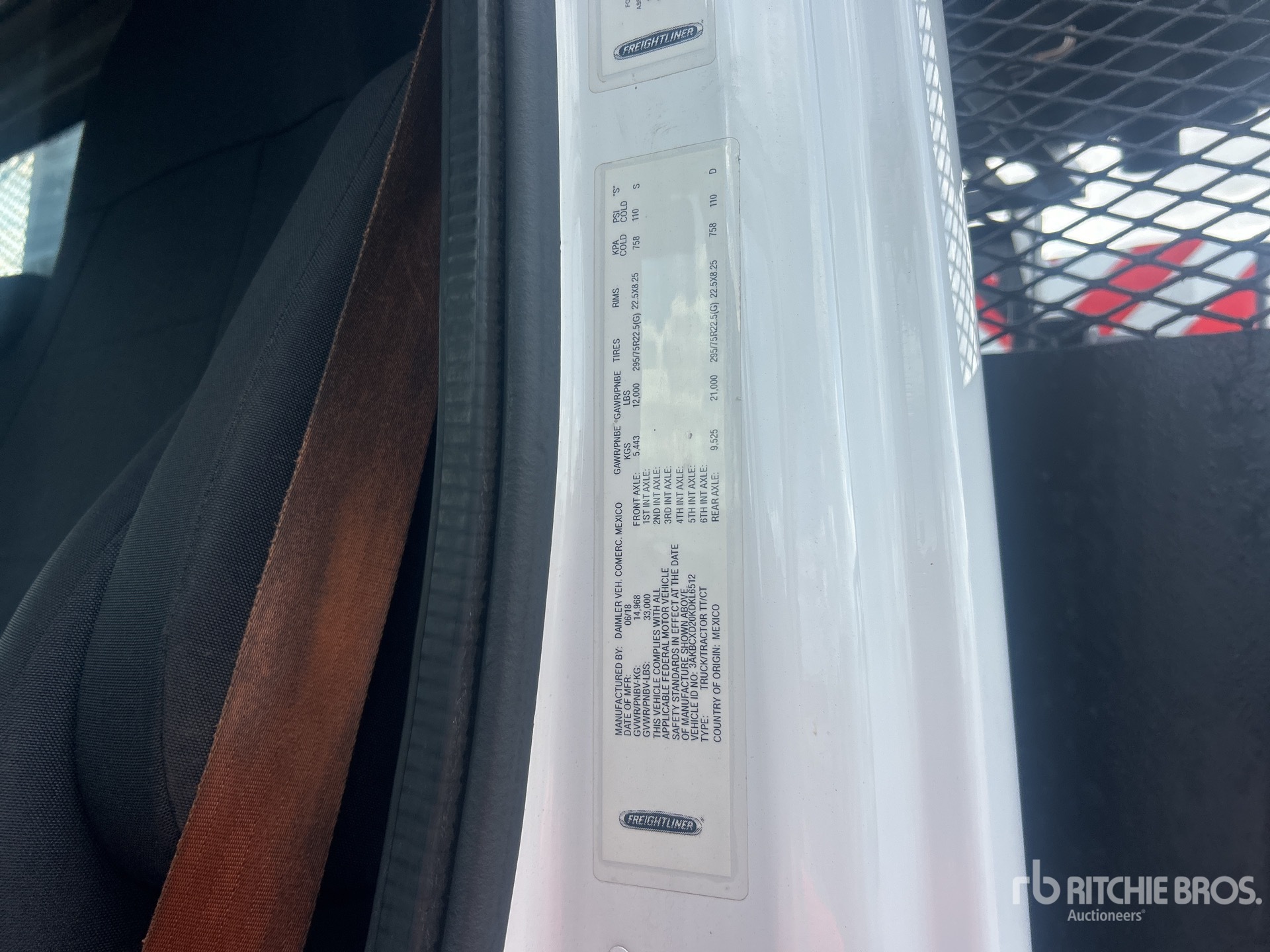 2019 Freightliner M2 106
