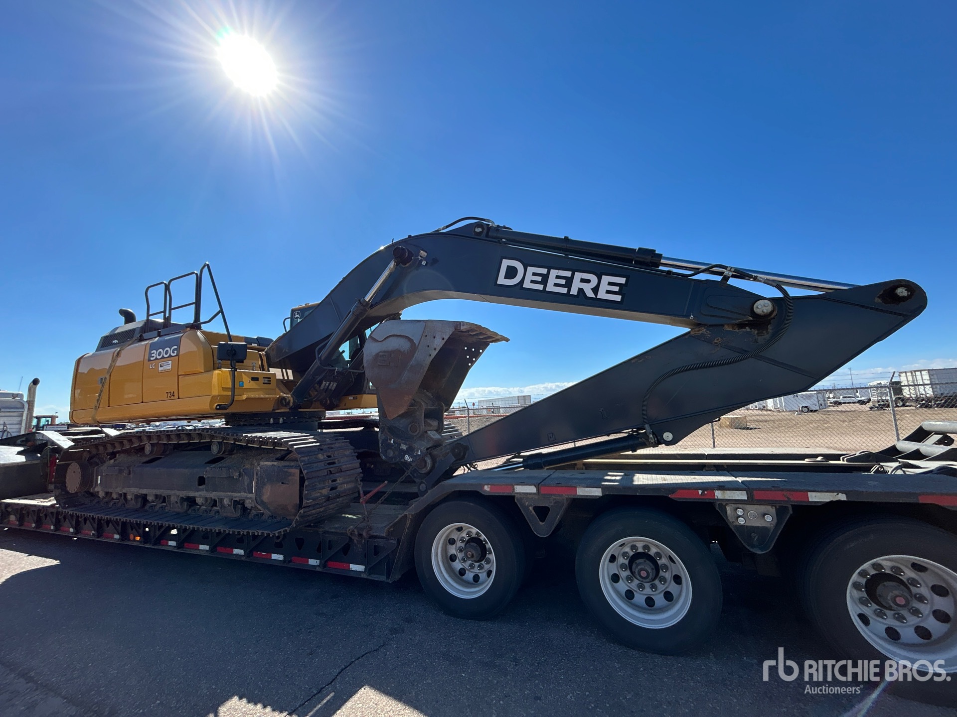 2018 John Deere 300G LC