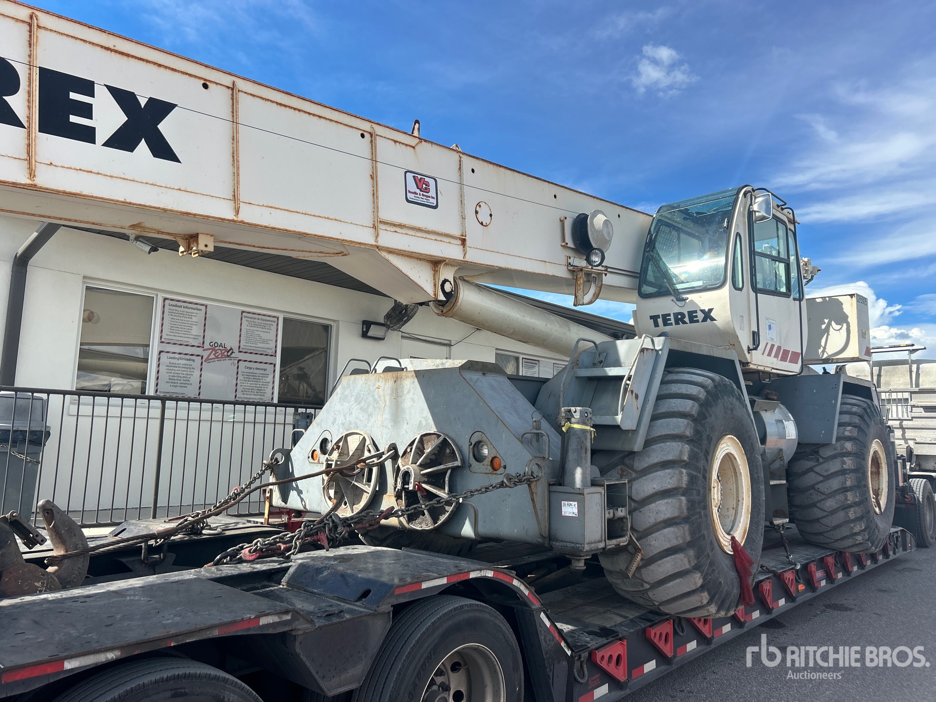 2022 Terex RT 555