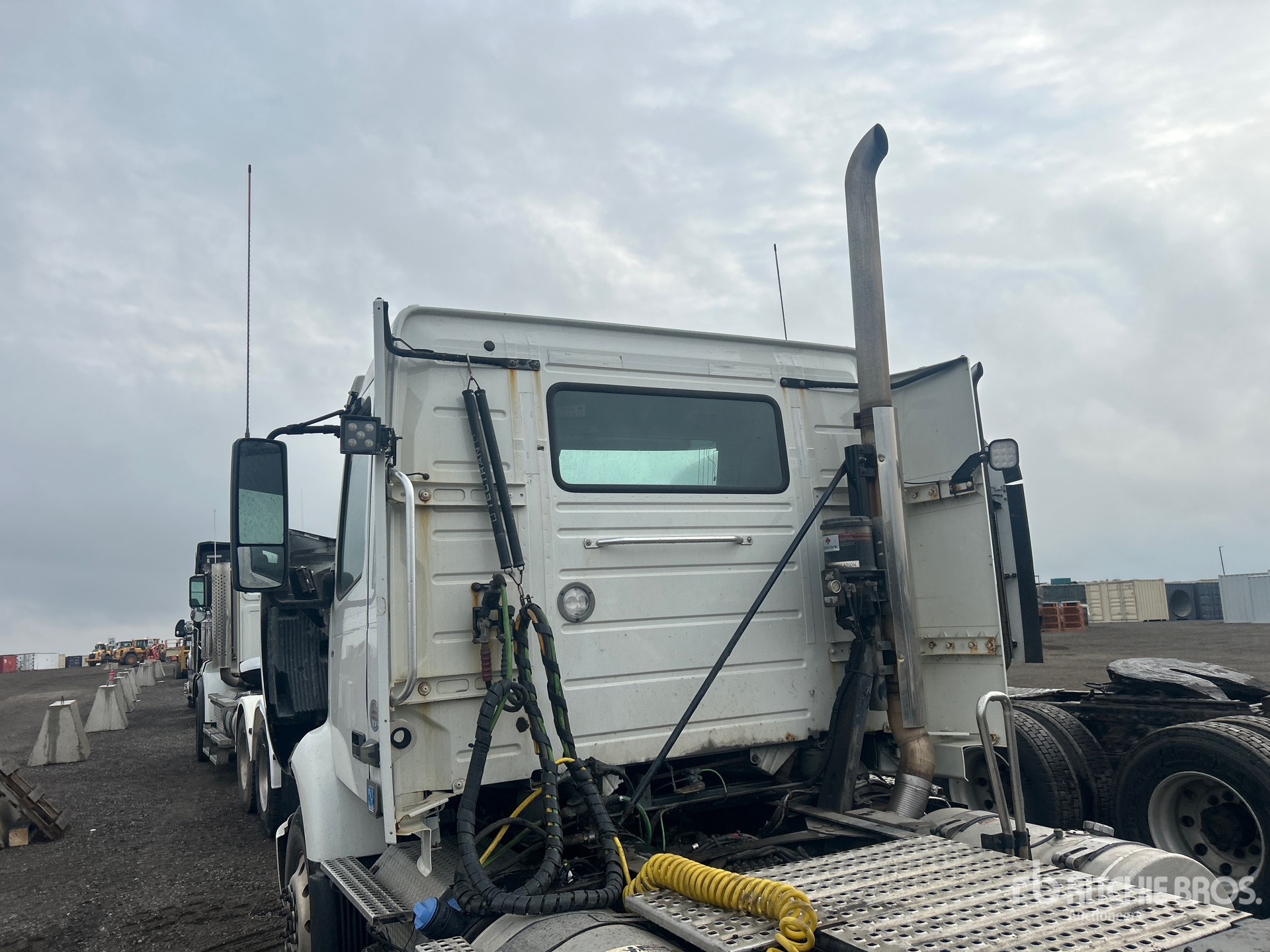 2019 Volvo VNR64T