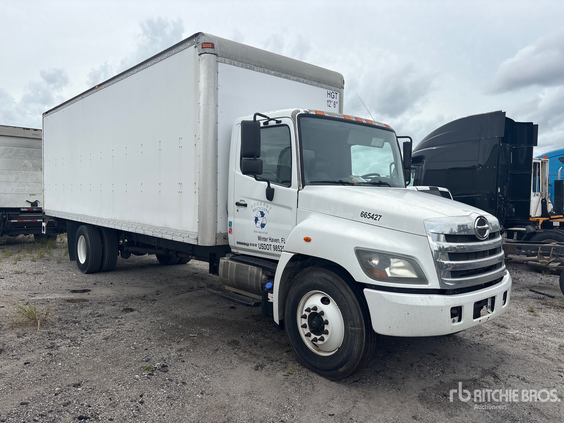 2016 Hino 338