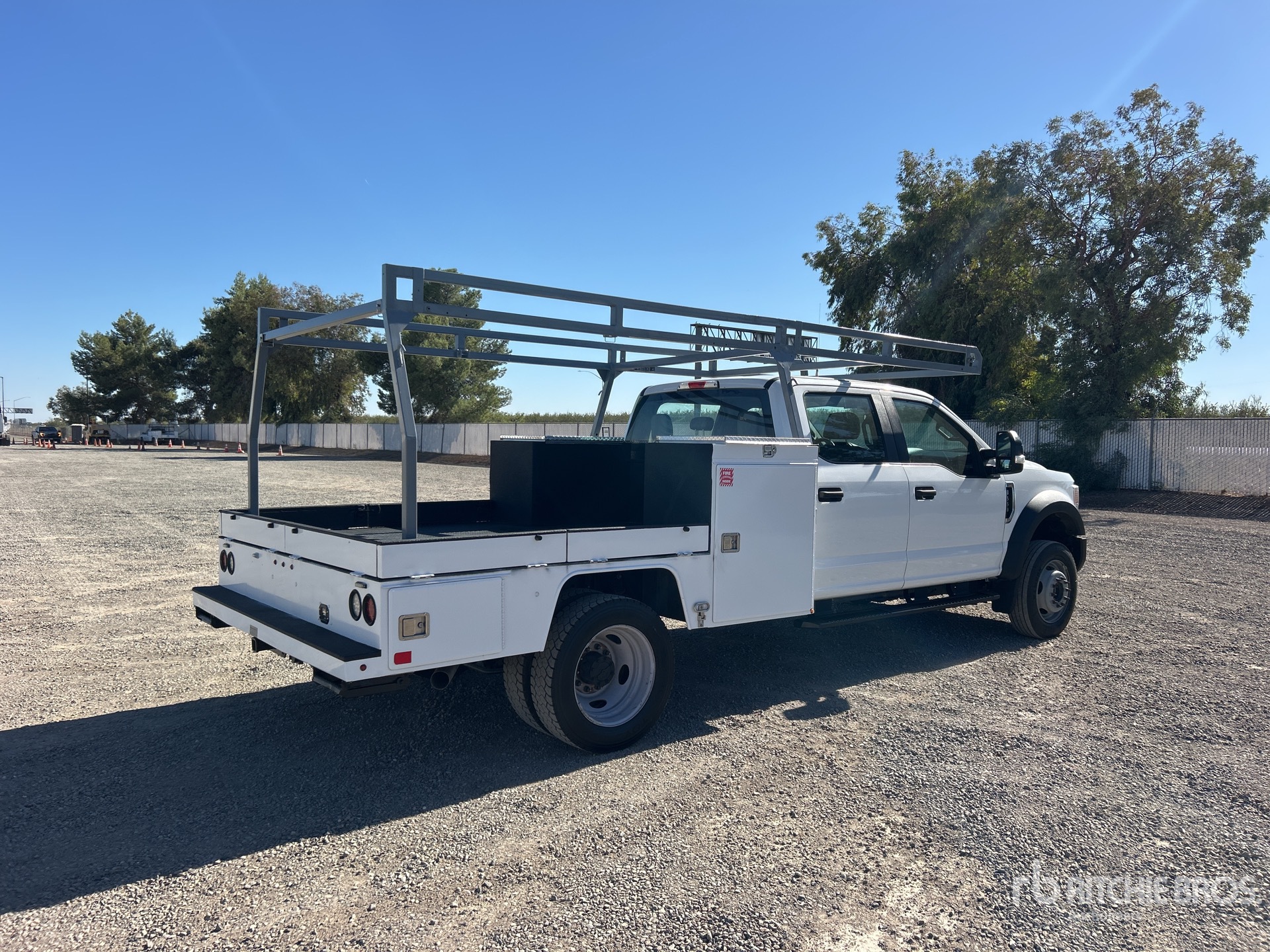 2021 Ford F-550