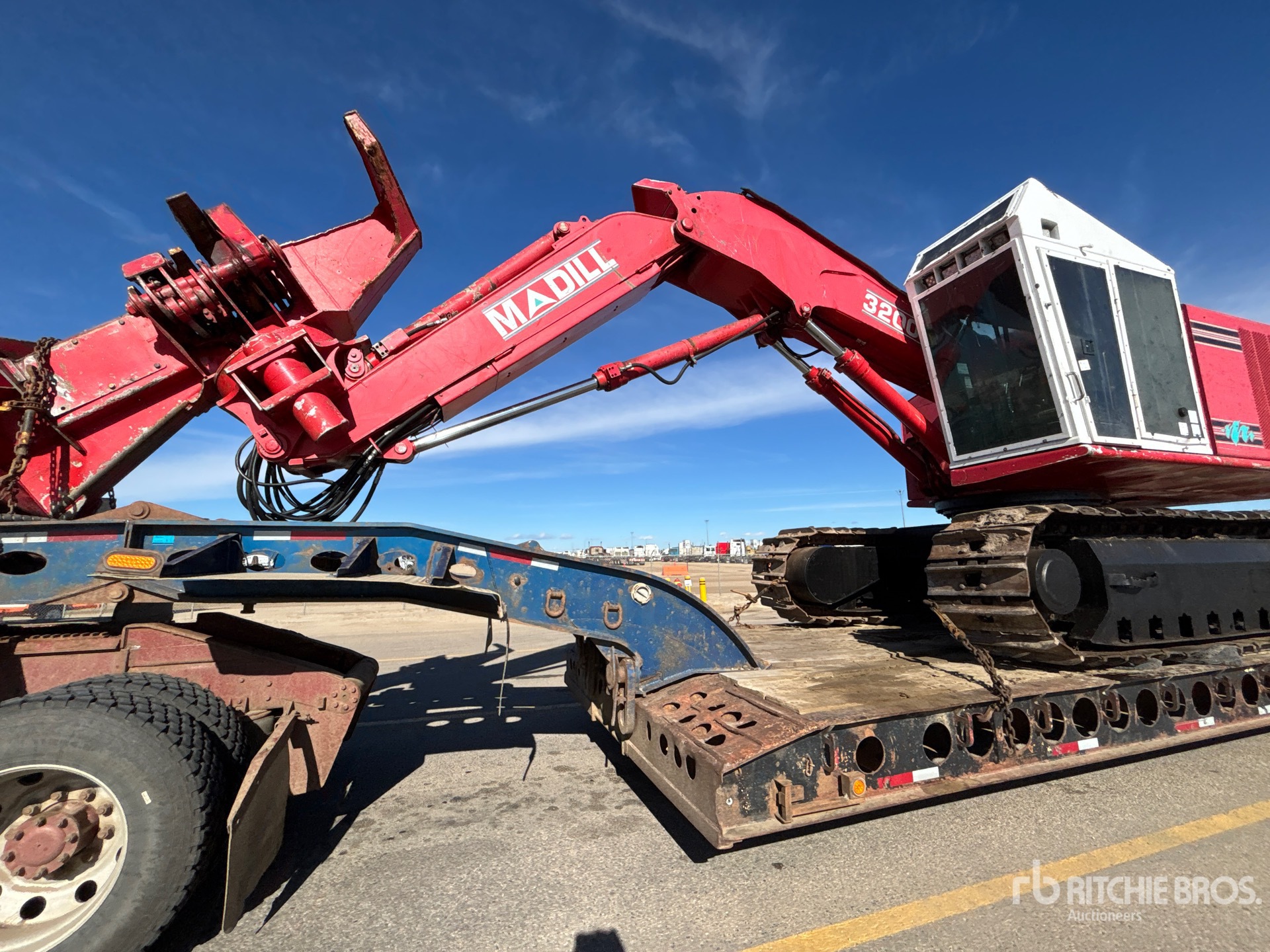 2004 Madill 320C