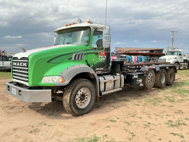 2017 Mack GU813 6x4 Winch Truck