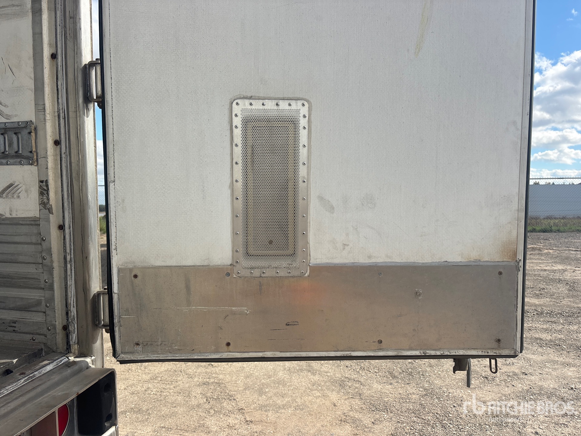 2011 Great Dane 53 FT X 102 IN T/A