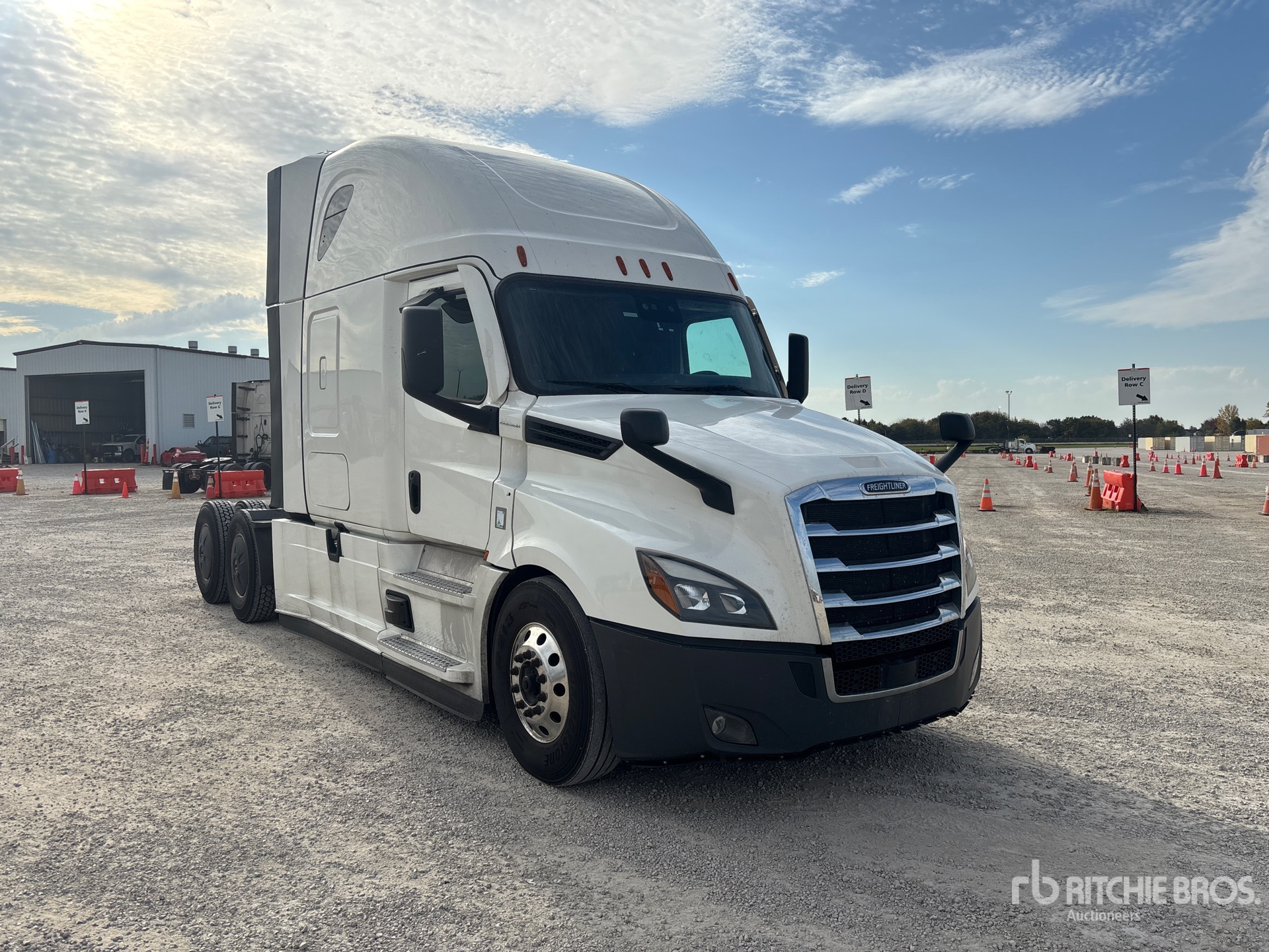 2022 Freightliner CASCADIA 126