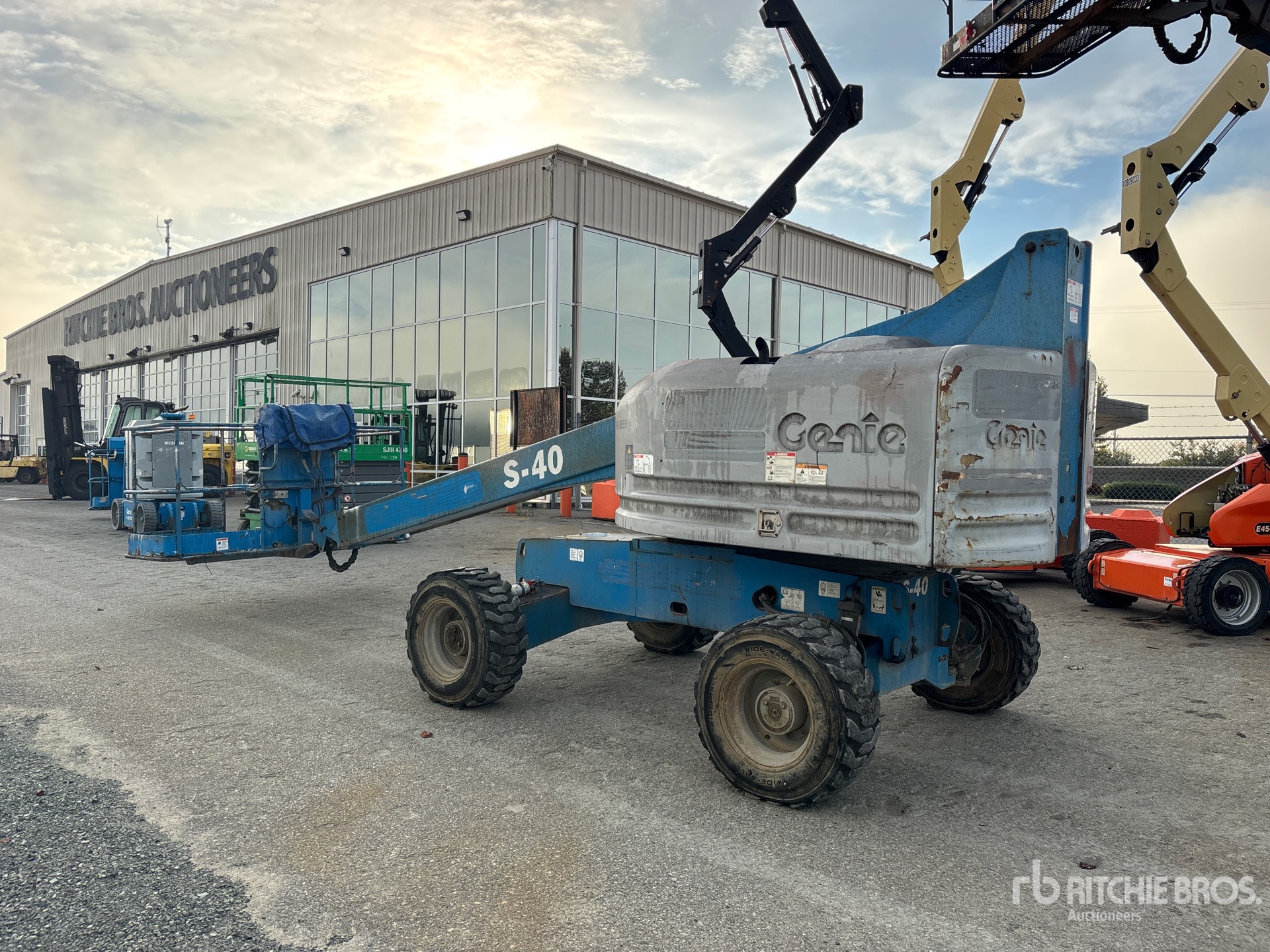 2012 Genie S-40