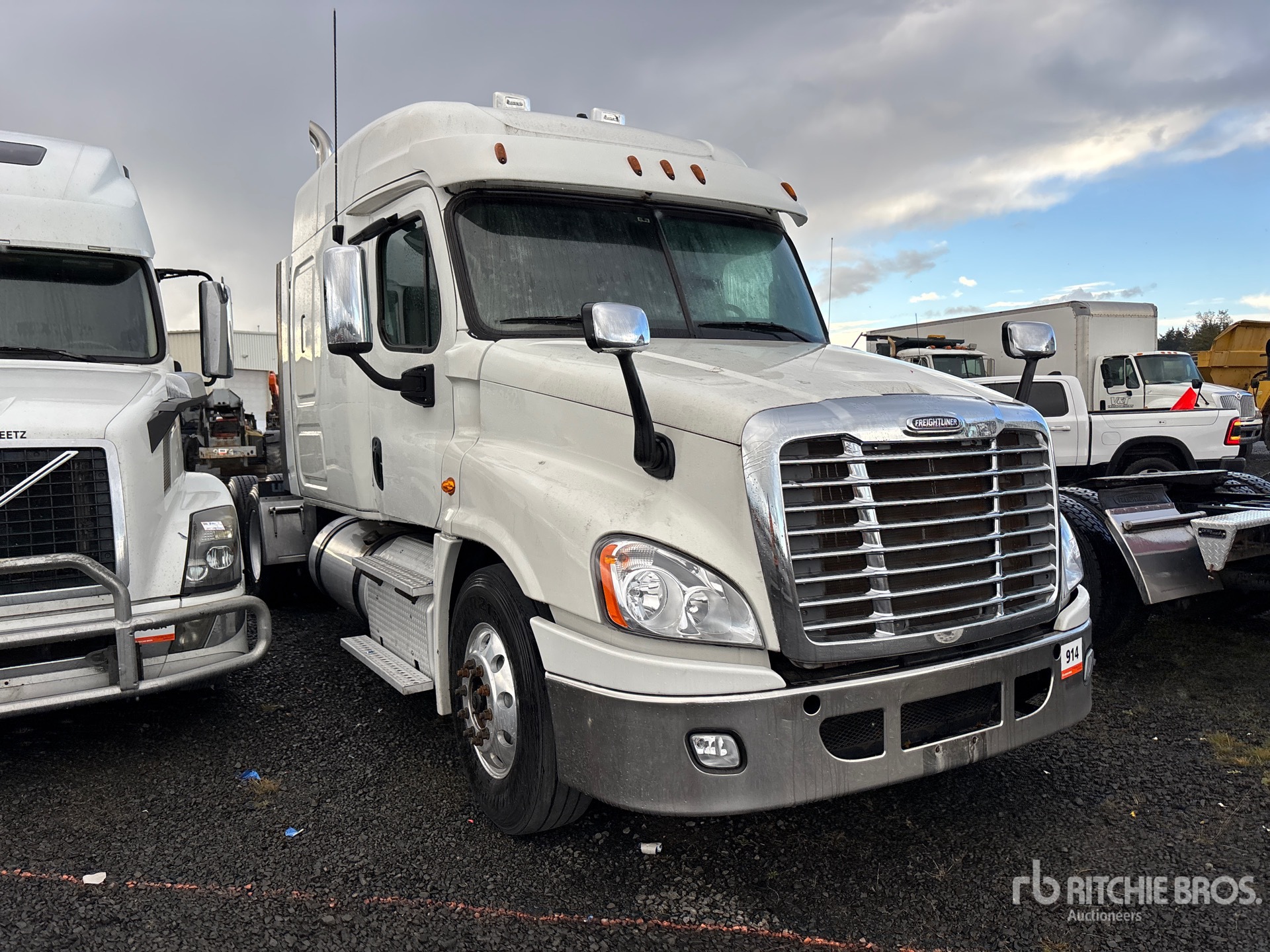 2012 Freightliner CASCADIA 125
