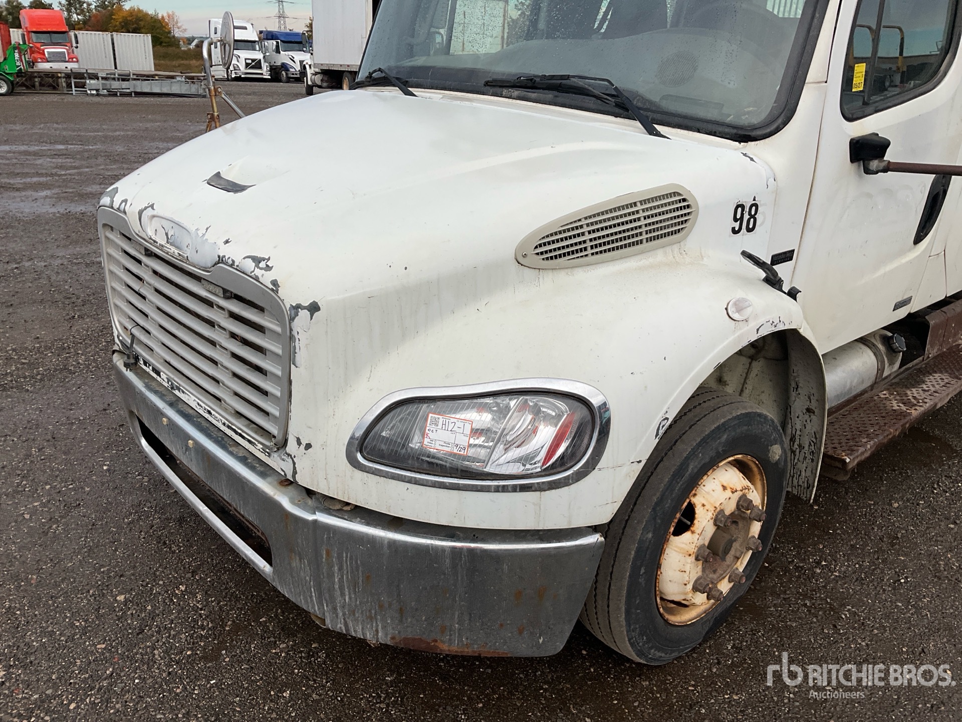 2007 Freightliner M2 106