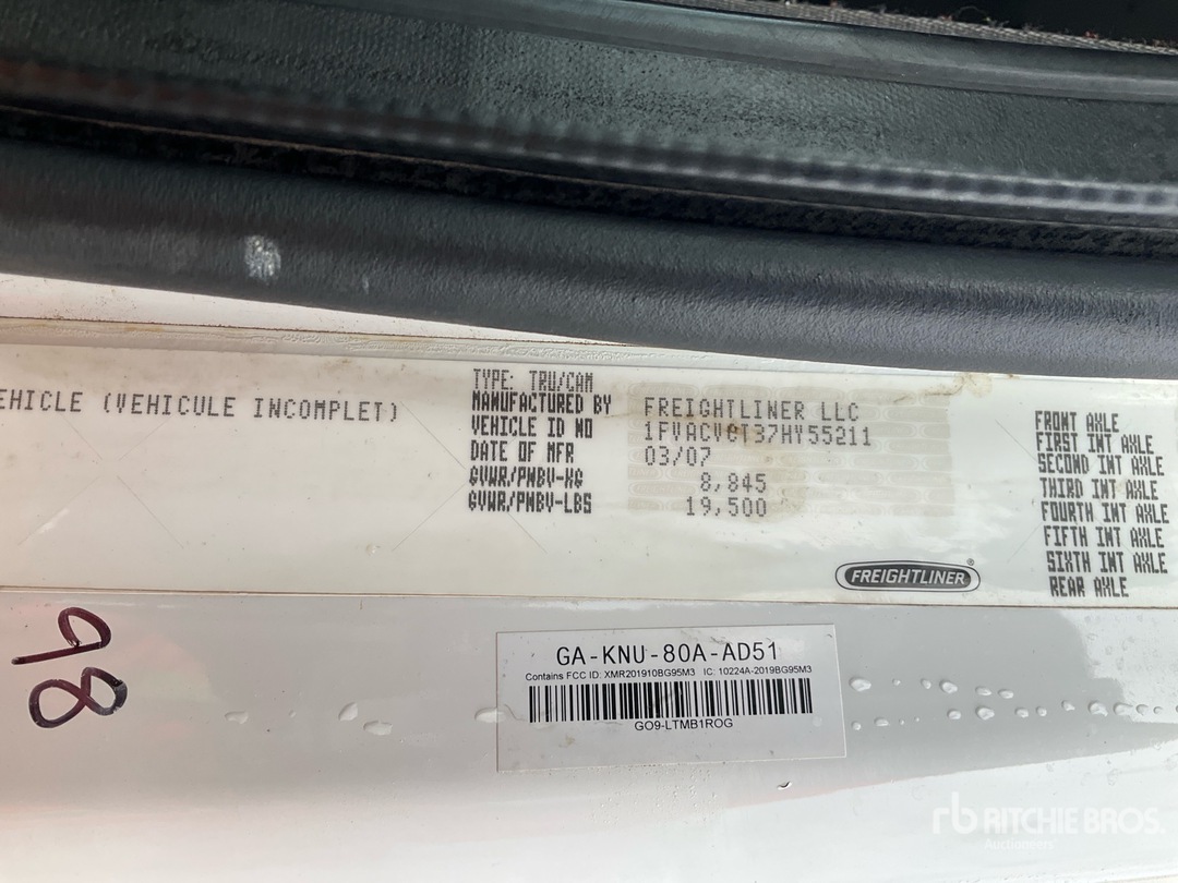 2007 Freightliner M2 106