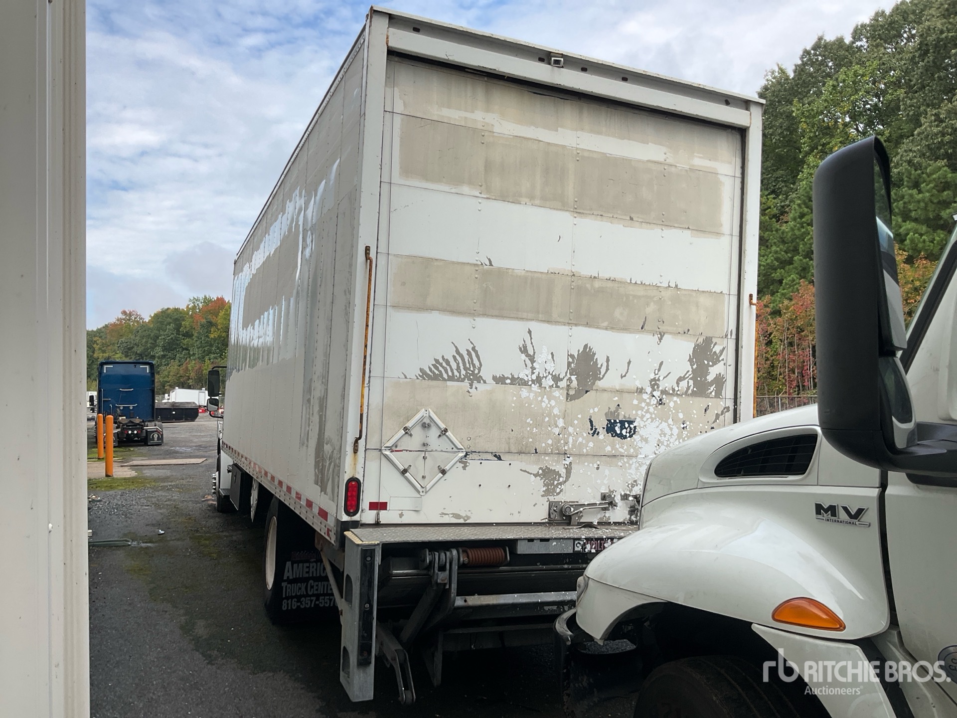 2019 Freightliner M2 106