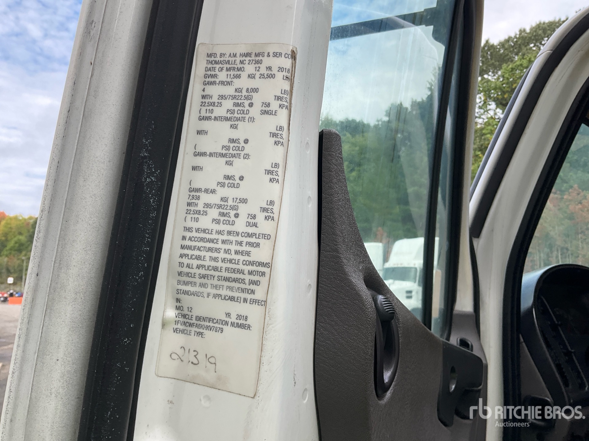2019 Freightliner M2 106
