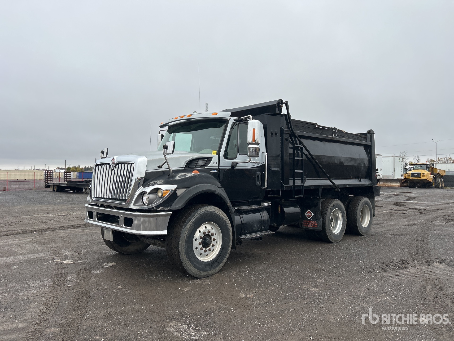 Photo of 2010 International WORKSTAR 7400