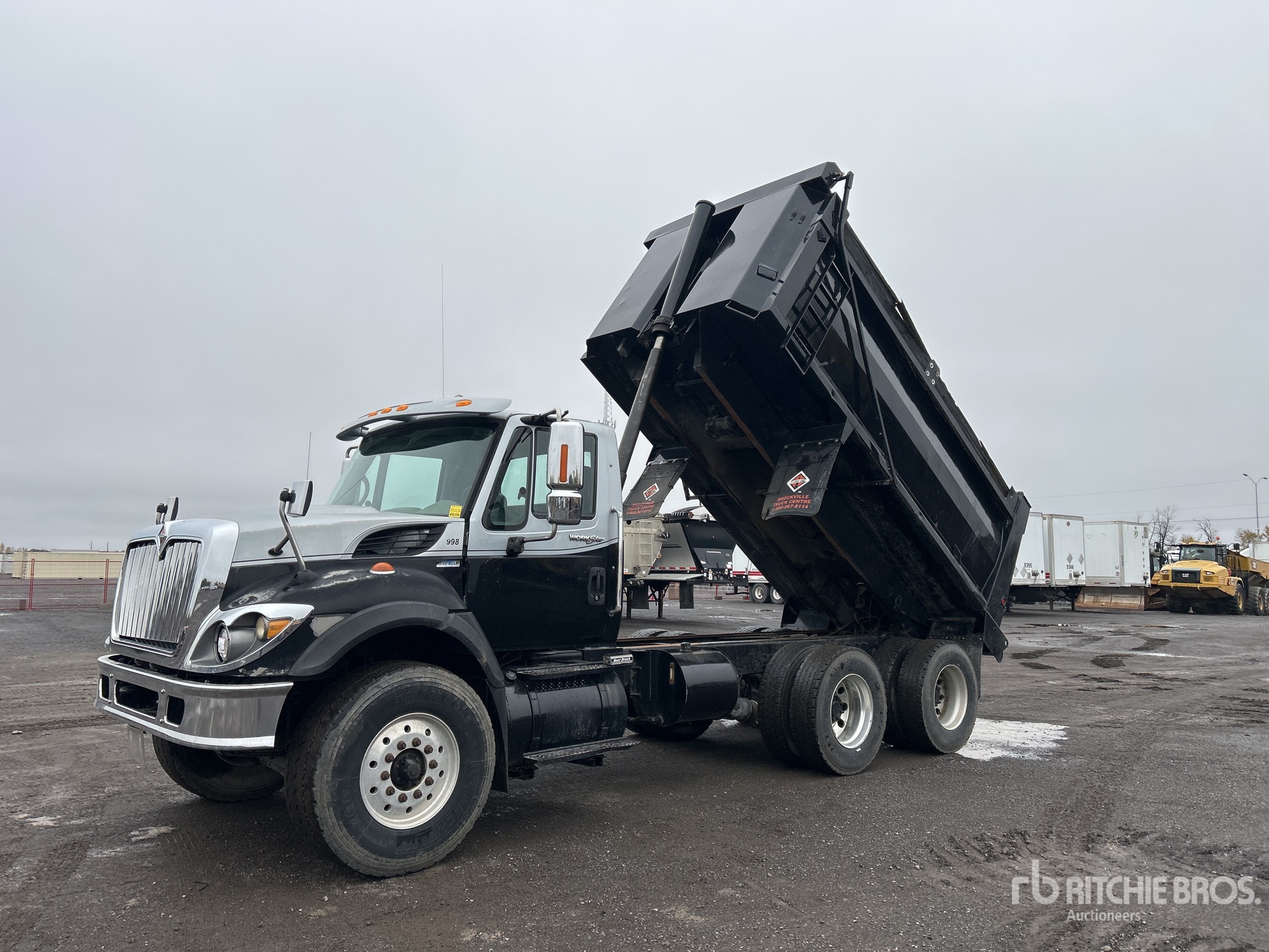 2010 International WORKSTAR 7400