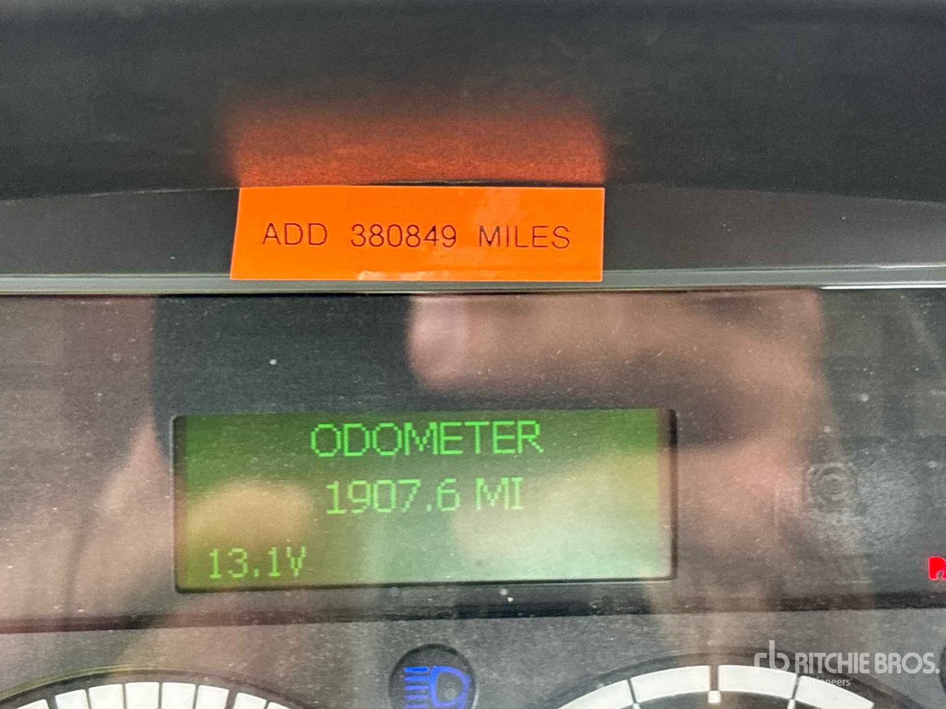 2006 Freightliner M2 106