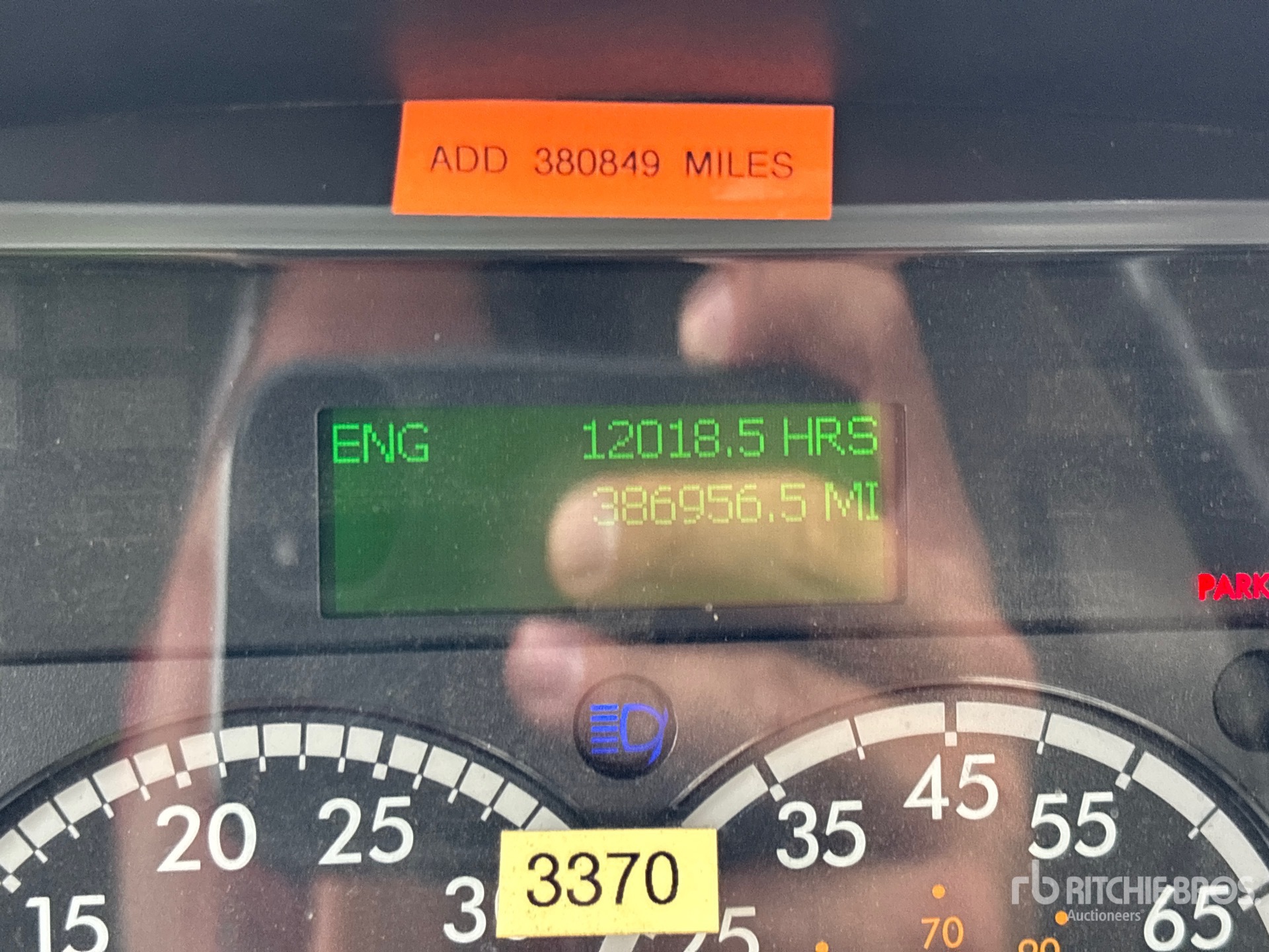 2006 Freightliner M2 106