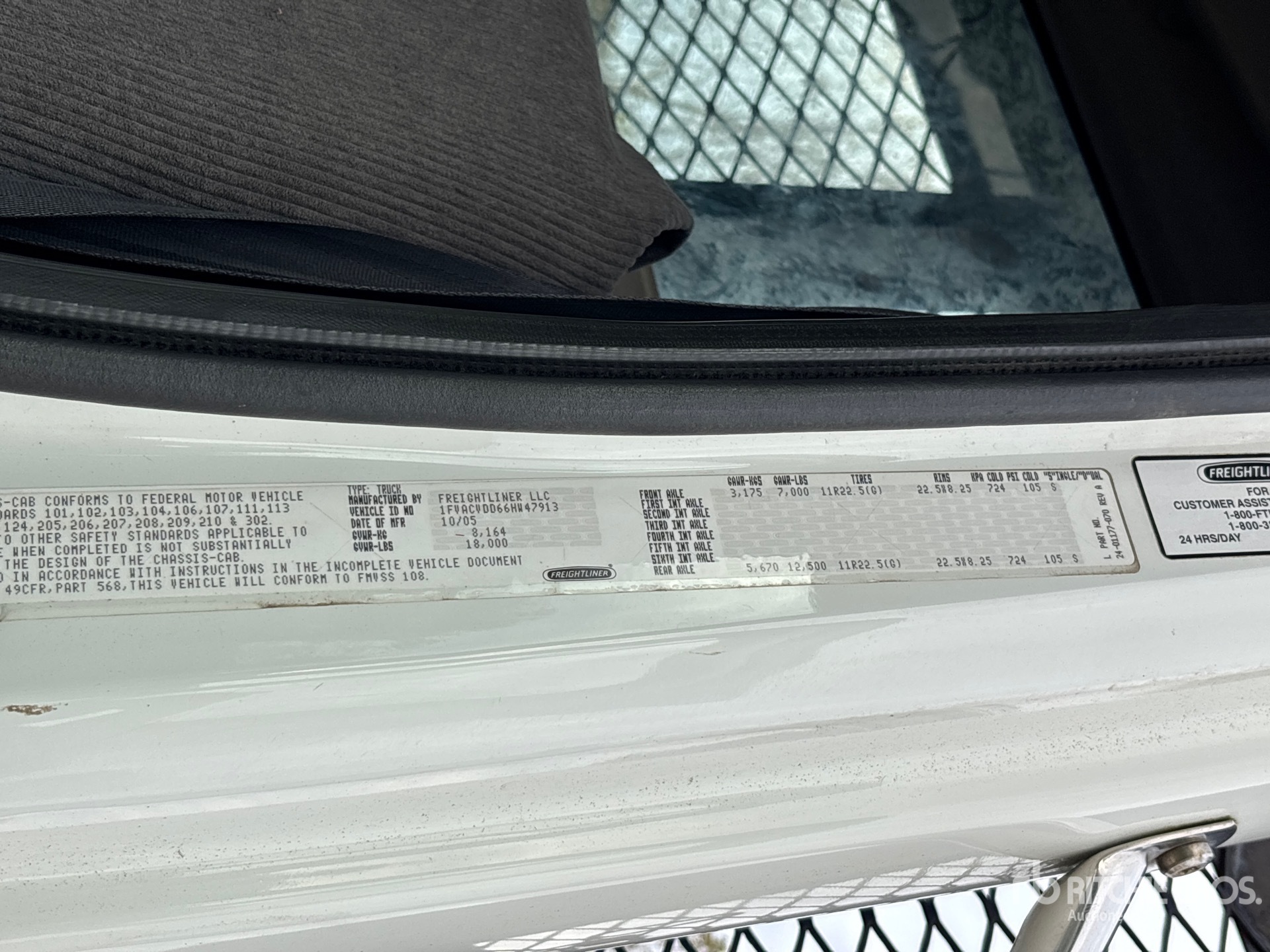 2006 Freightliner M2 106