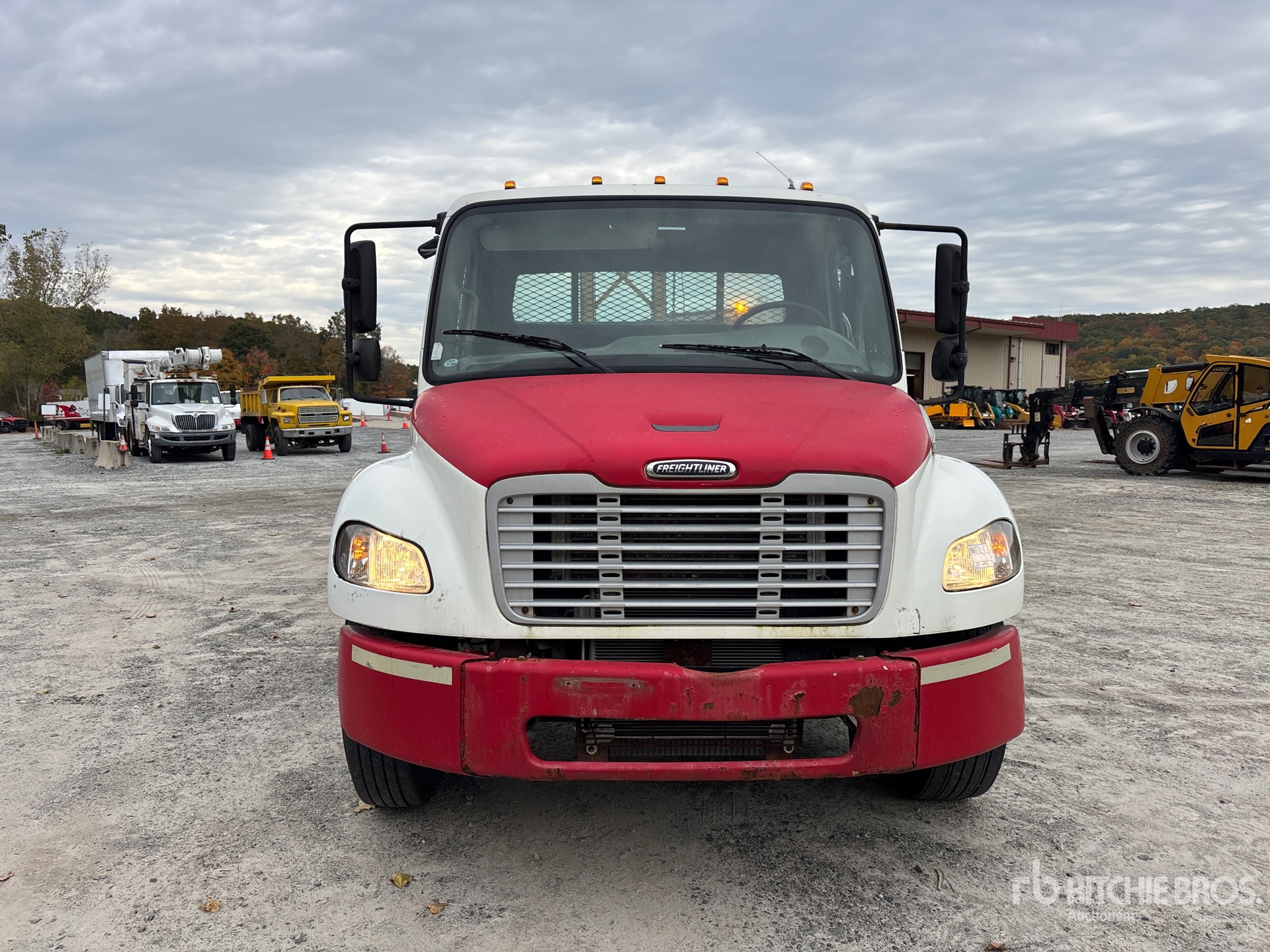 2006 Freightliner M2 106