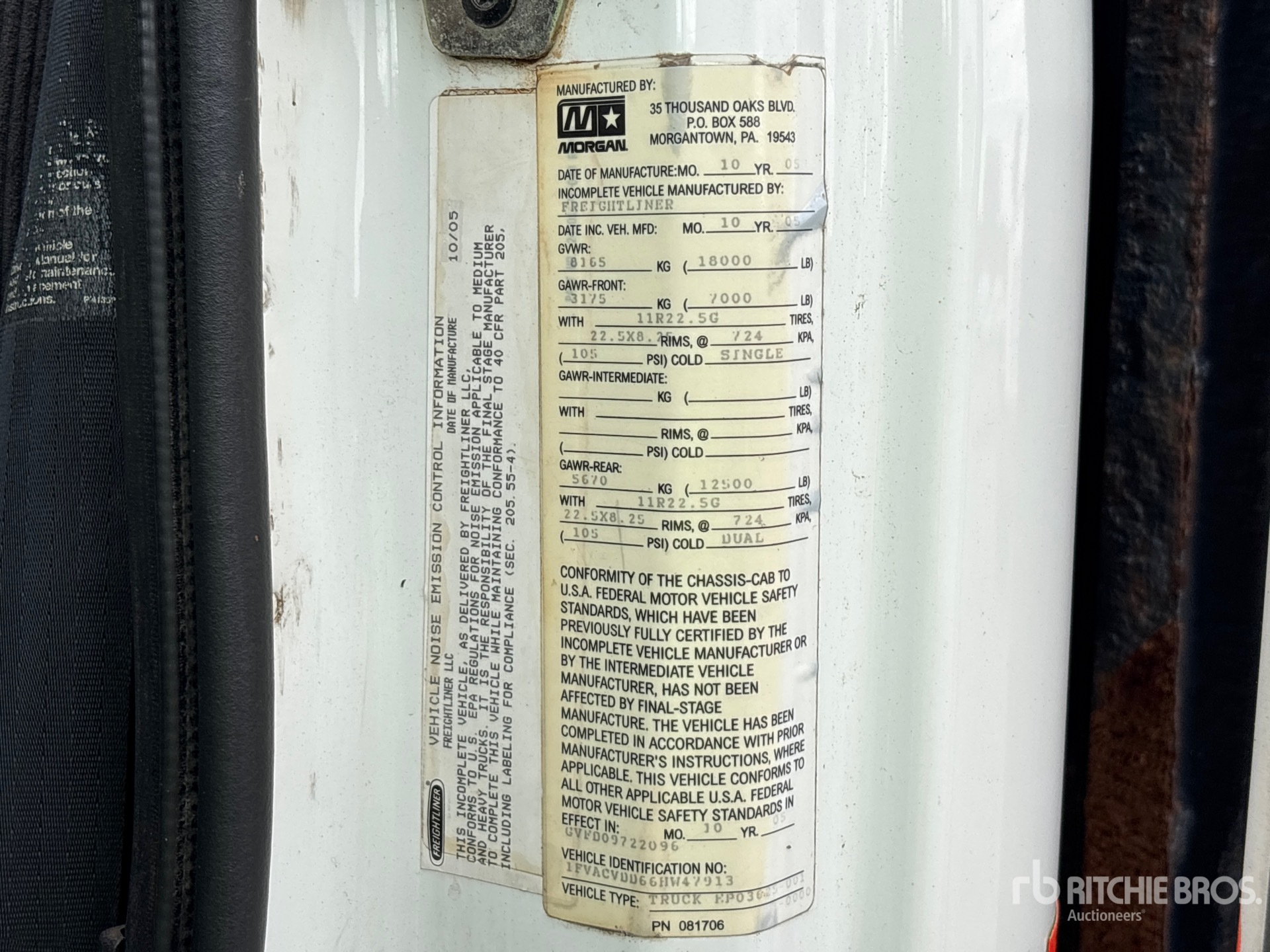 2006 Freightliner M2 106