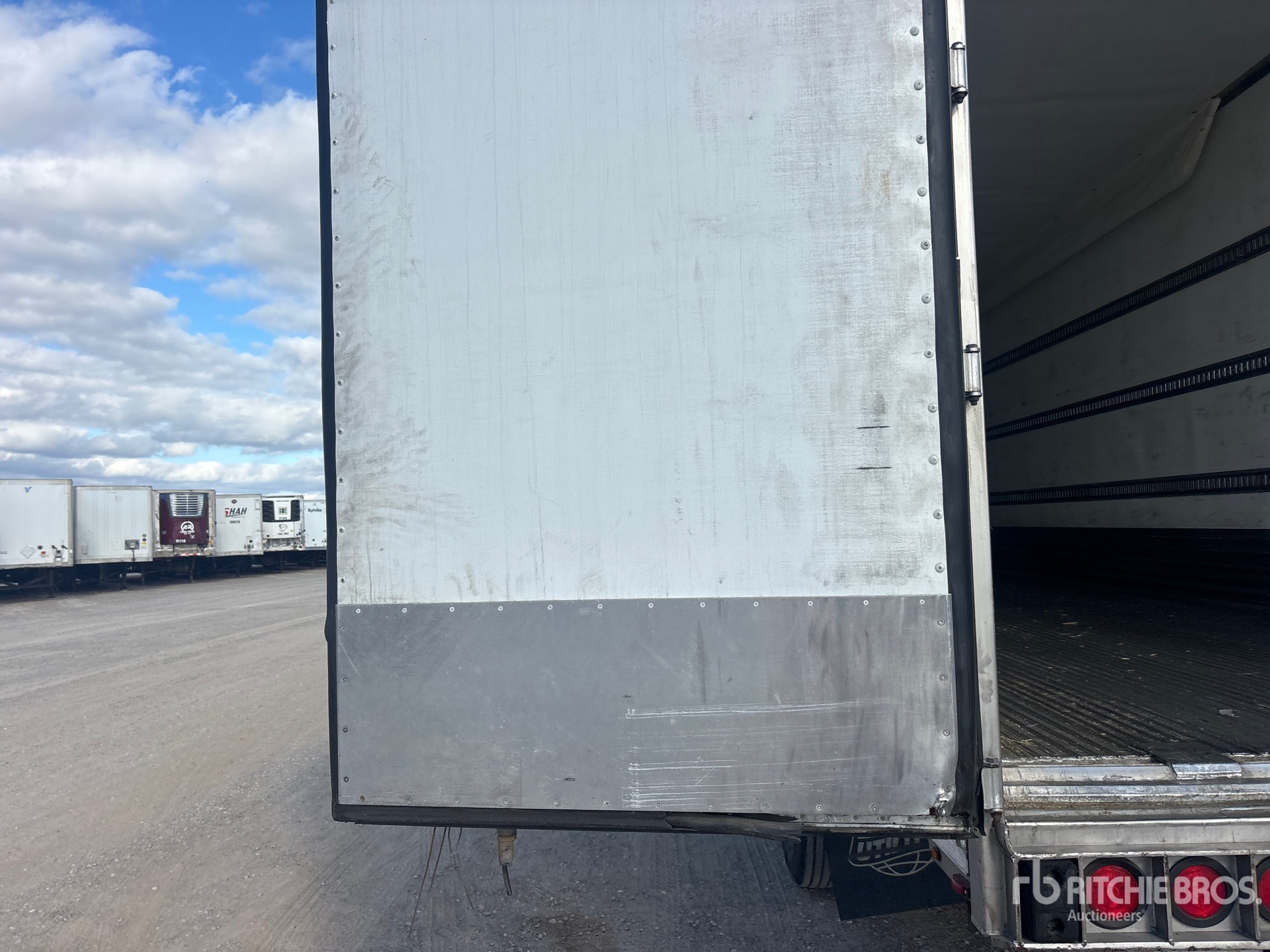 2022 Utility 53 ft x 102 in T/A