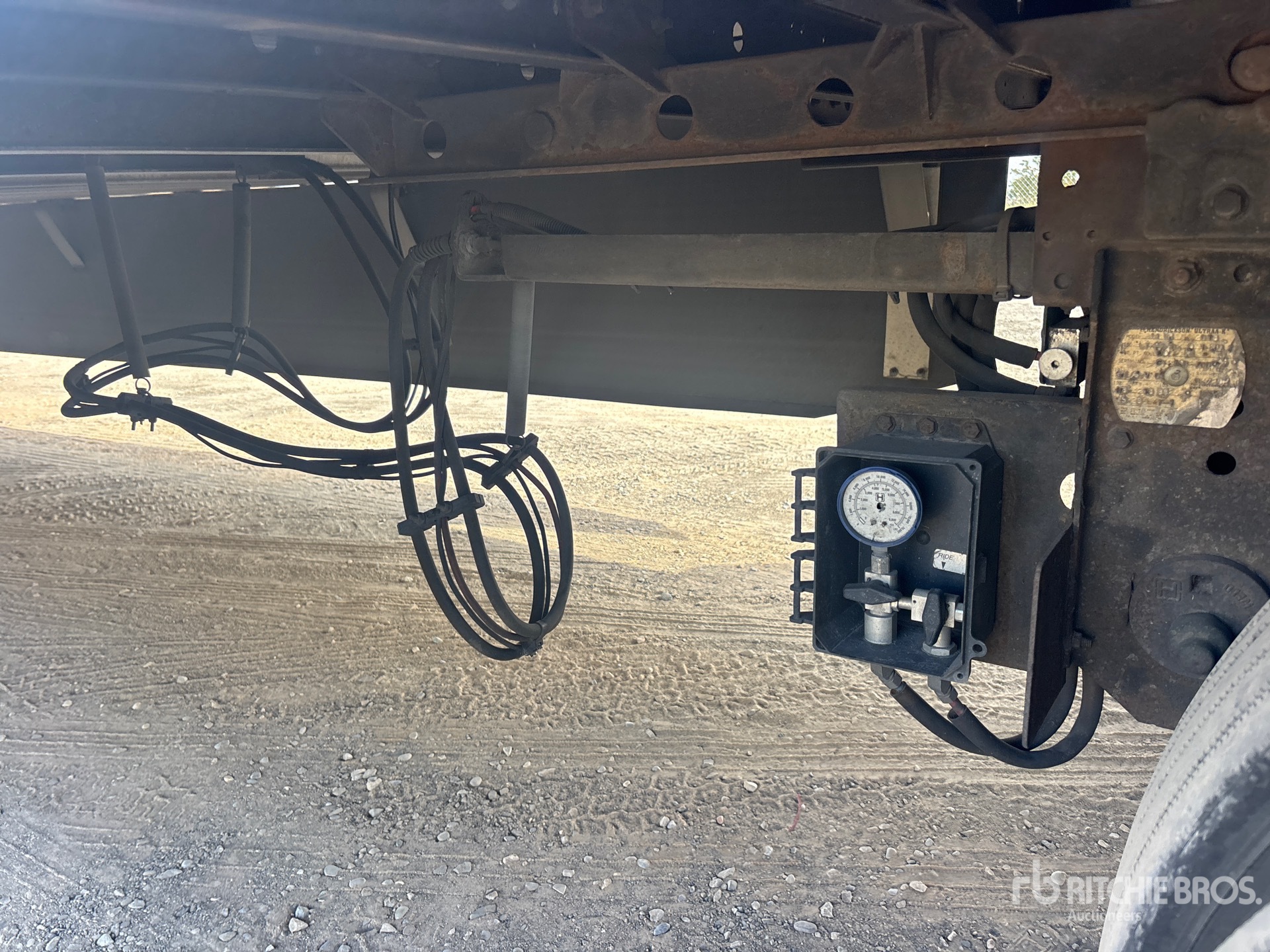 2022 Utility 53 ft x 102 in T/A