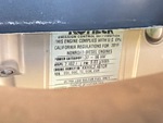 Moteur with Emission Label