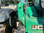 Hydraulics with Frame Leveling Cylinders