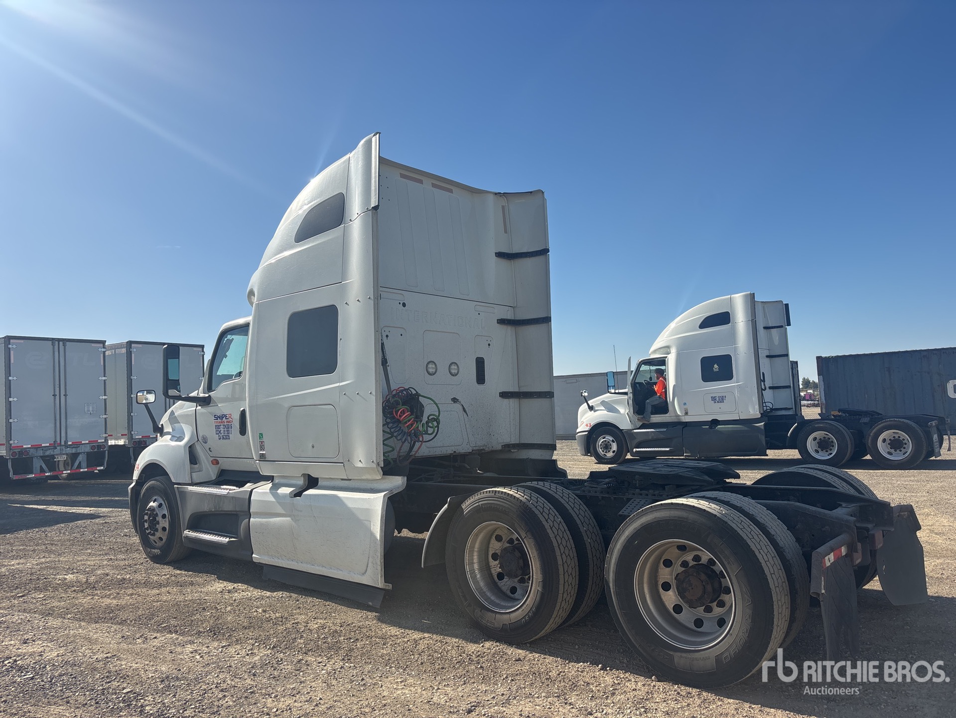 2021 International LT625