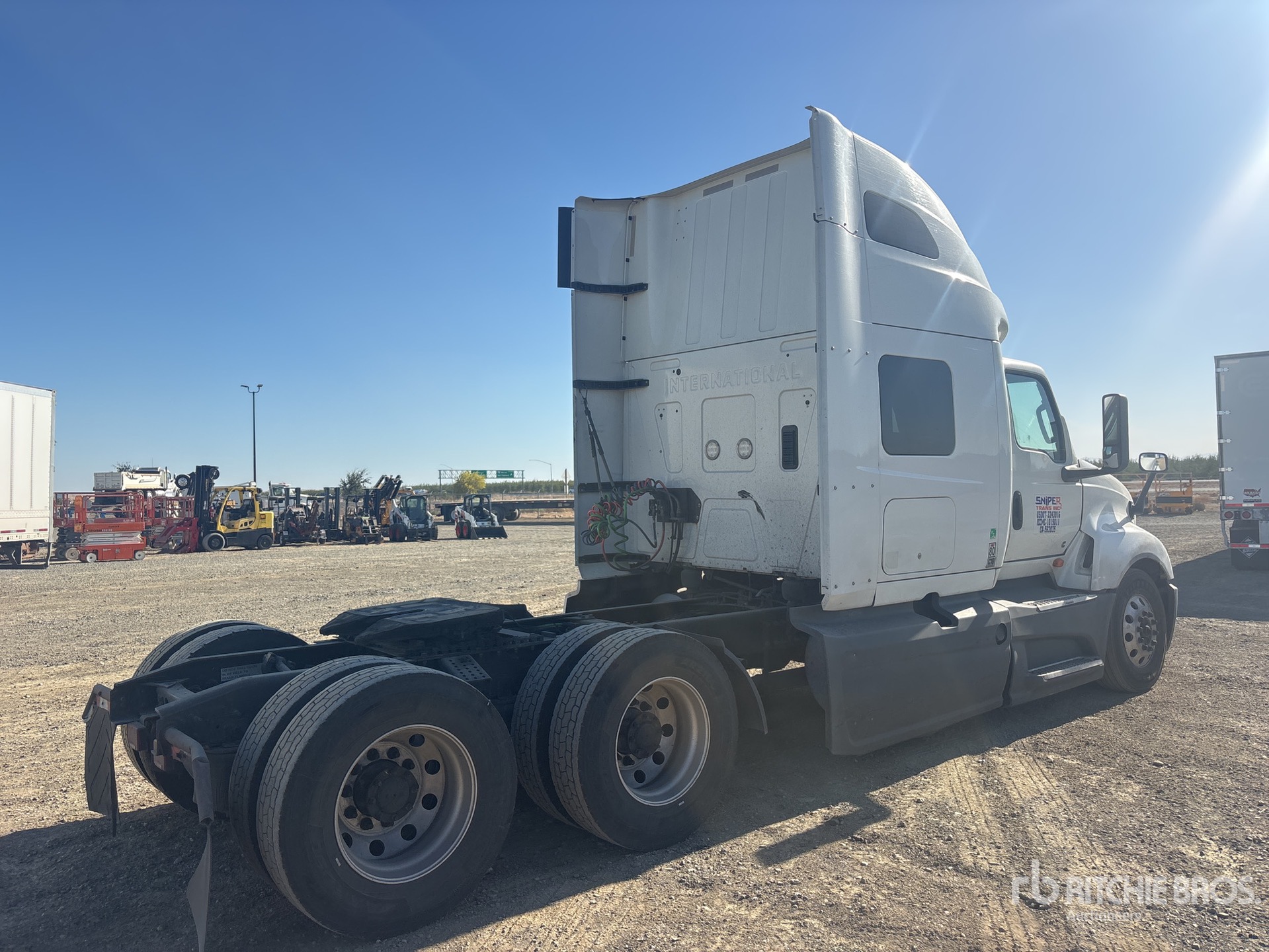 2021 International LT625