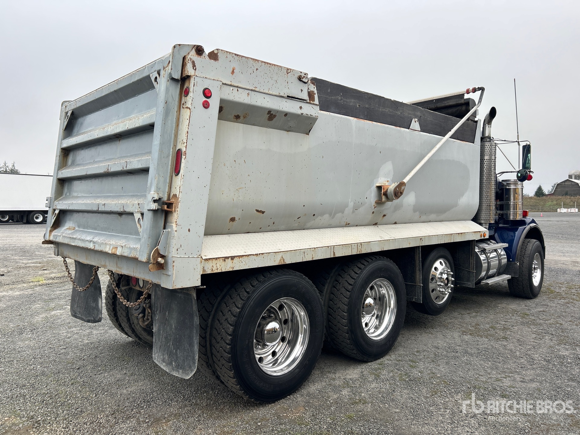2002 Kenworth T800