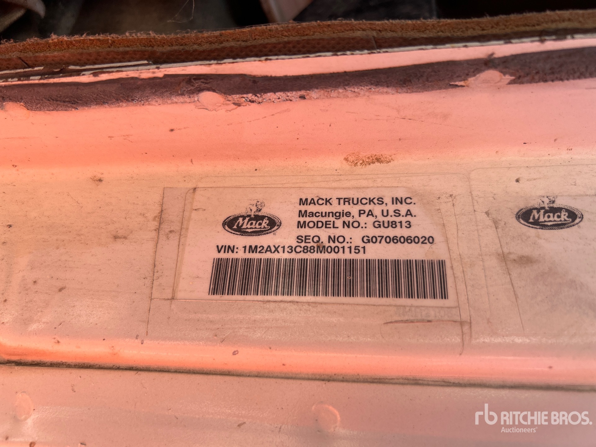 2008 Mack GU813