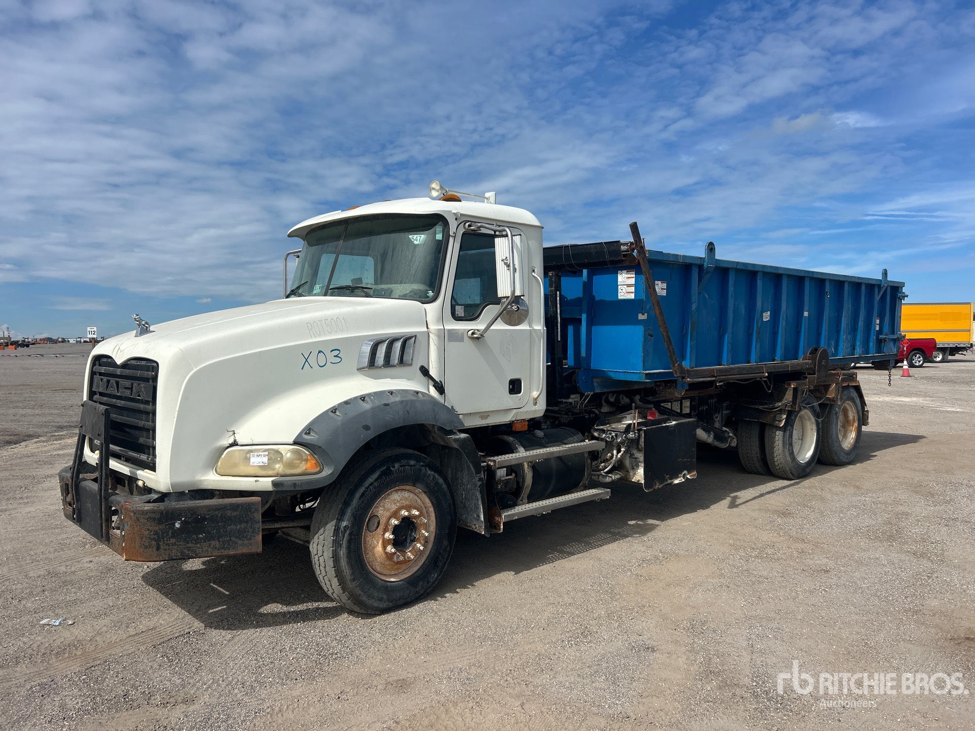 2008 Mack GU813