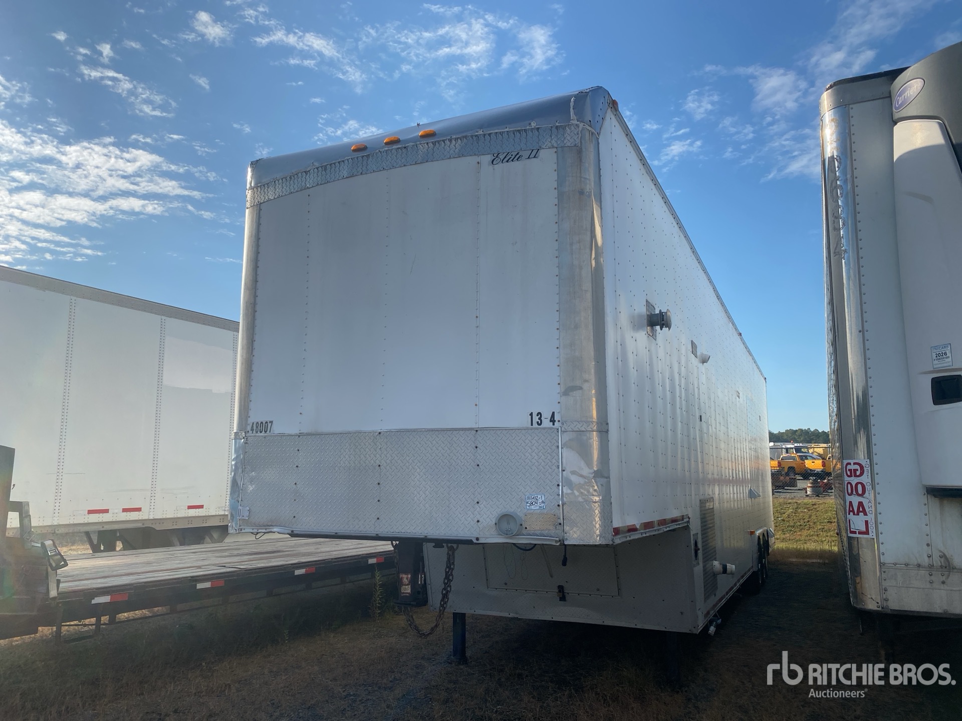 2000 Haulmark 40 FT TRI/A MOBILE LAUNDRY