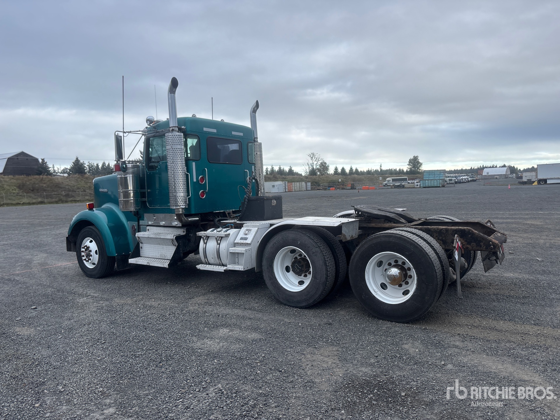 2005 Kenworth W900