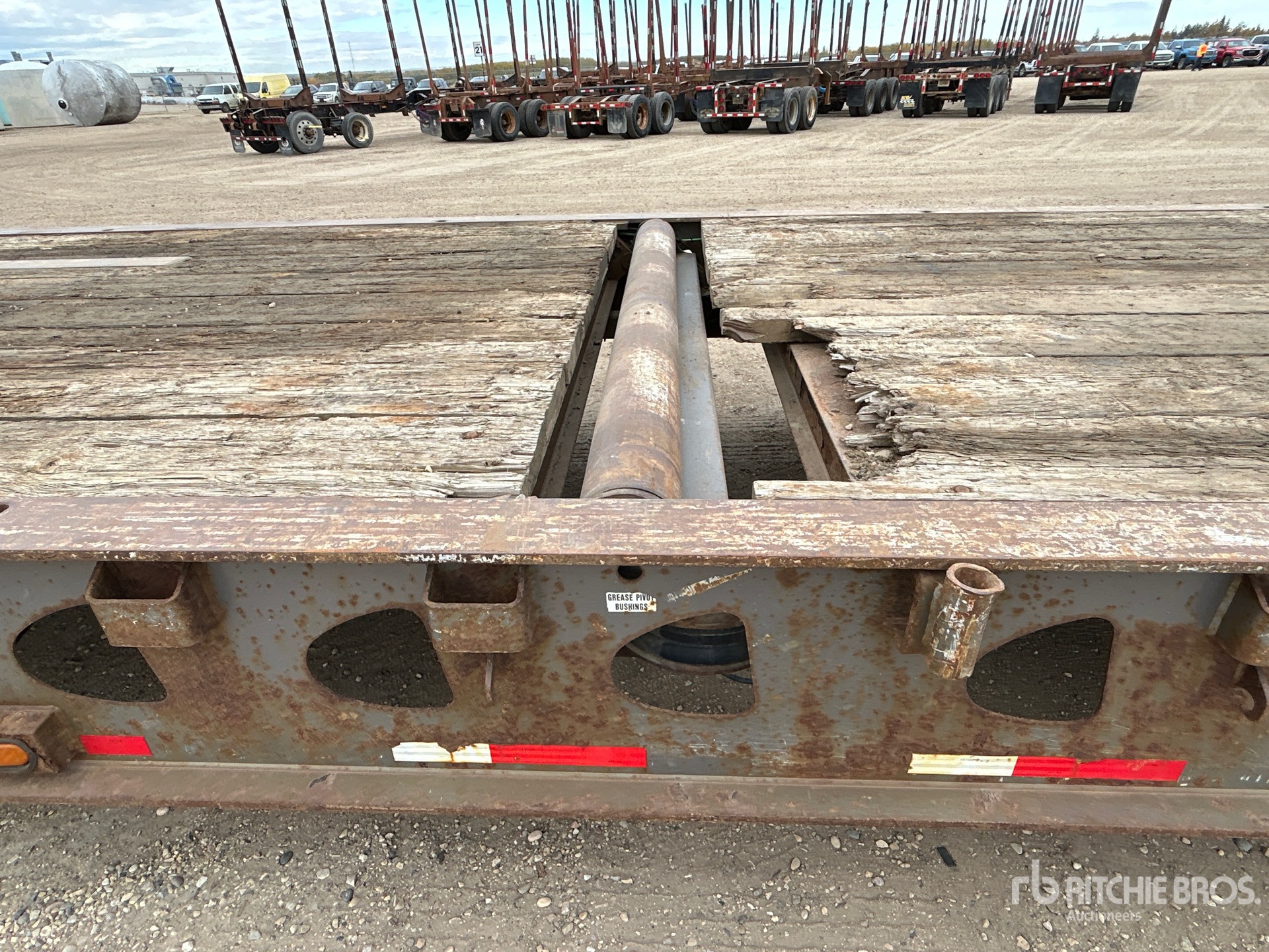 2008 Doepker 50 TON 54 FT TRI/A