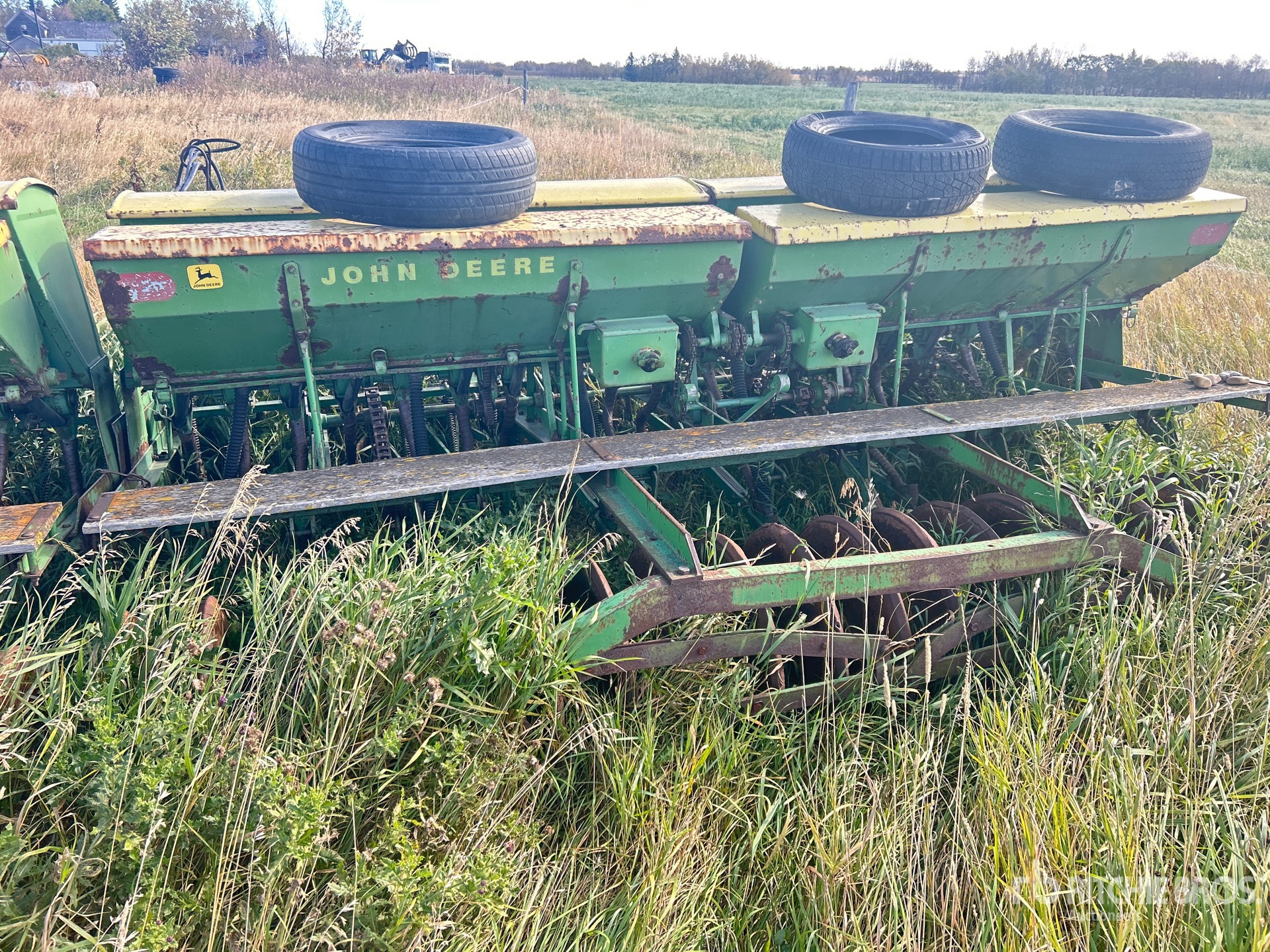 John Deere 23 ft