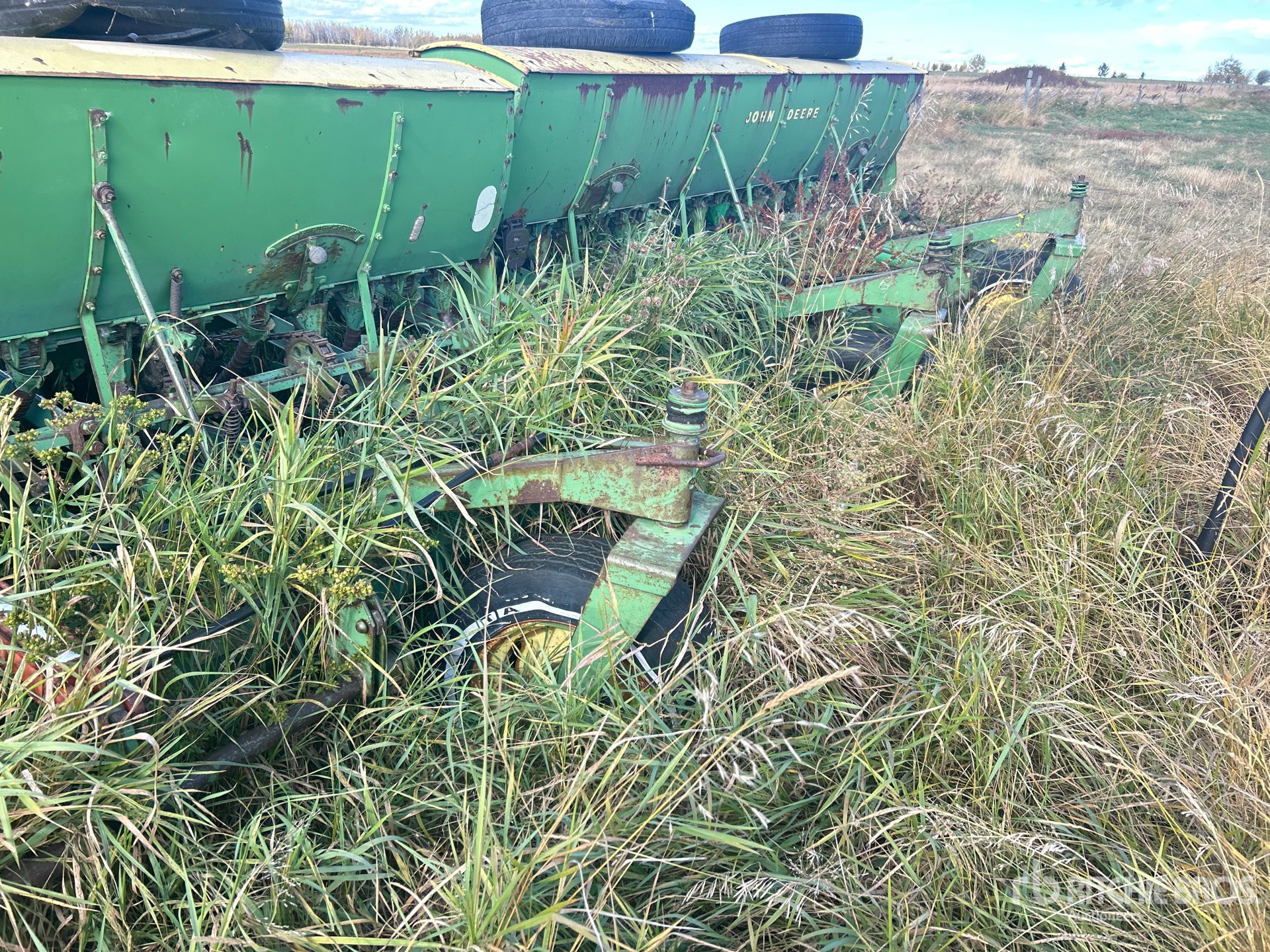 John Deere 23 ft