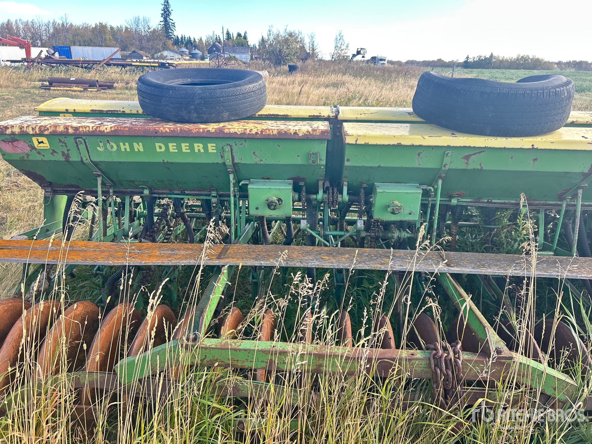 John Deere 23 ft